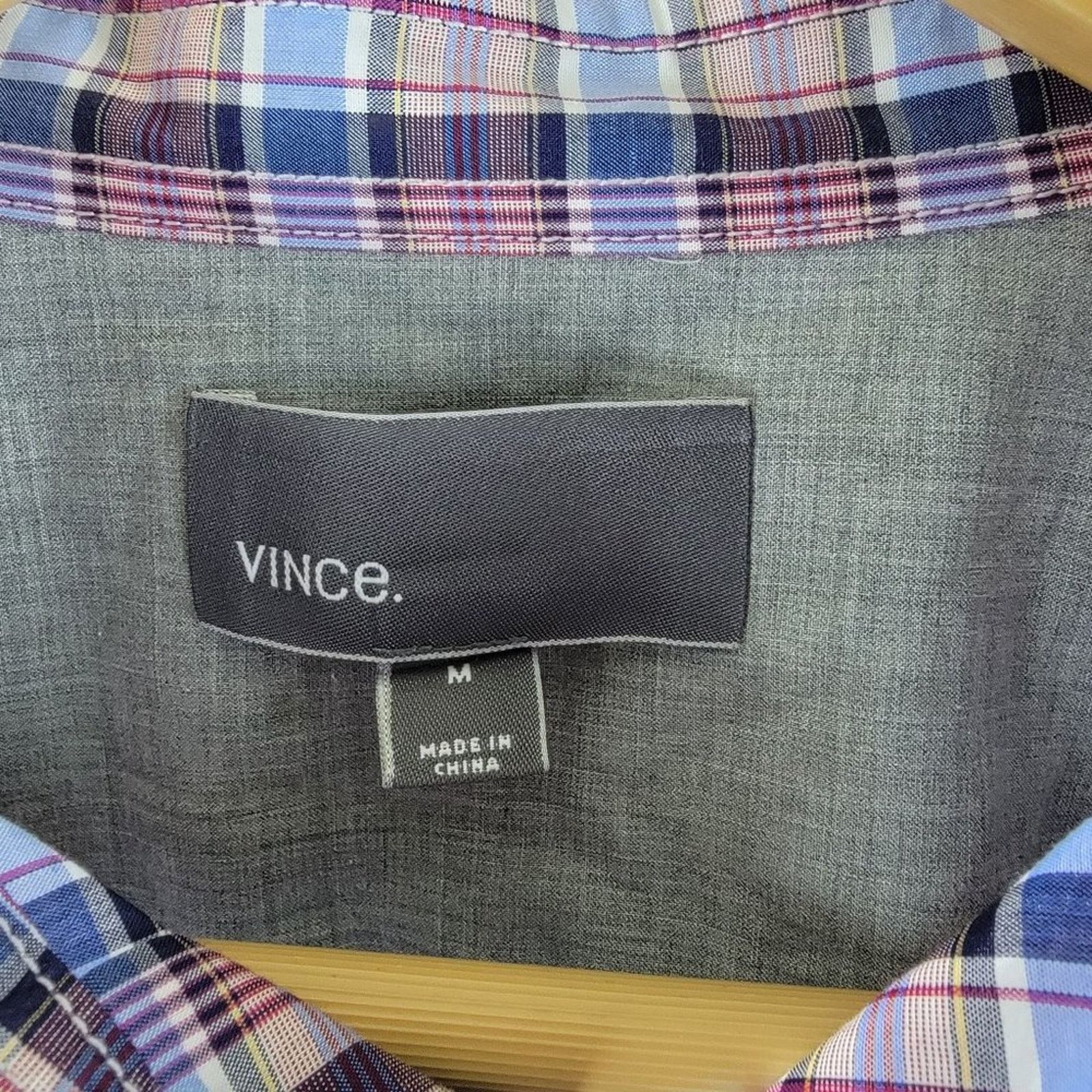 Vince Vince long sleeve button up shirt check pattern pockets Size US M / EU 48-50 / 2 - 5 Thumbnail