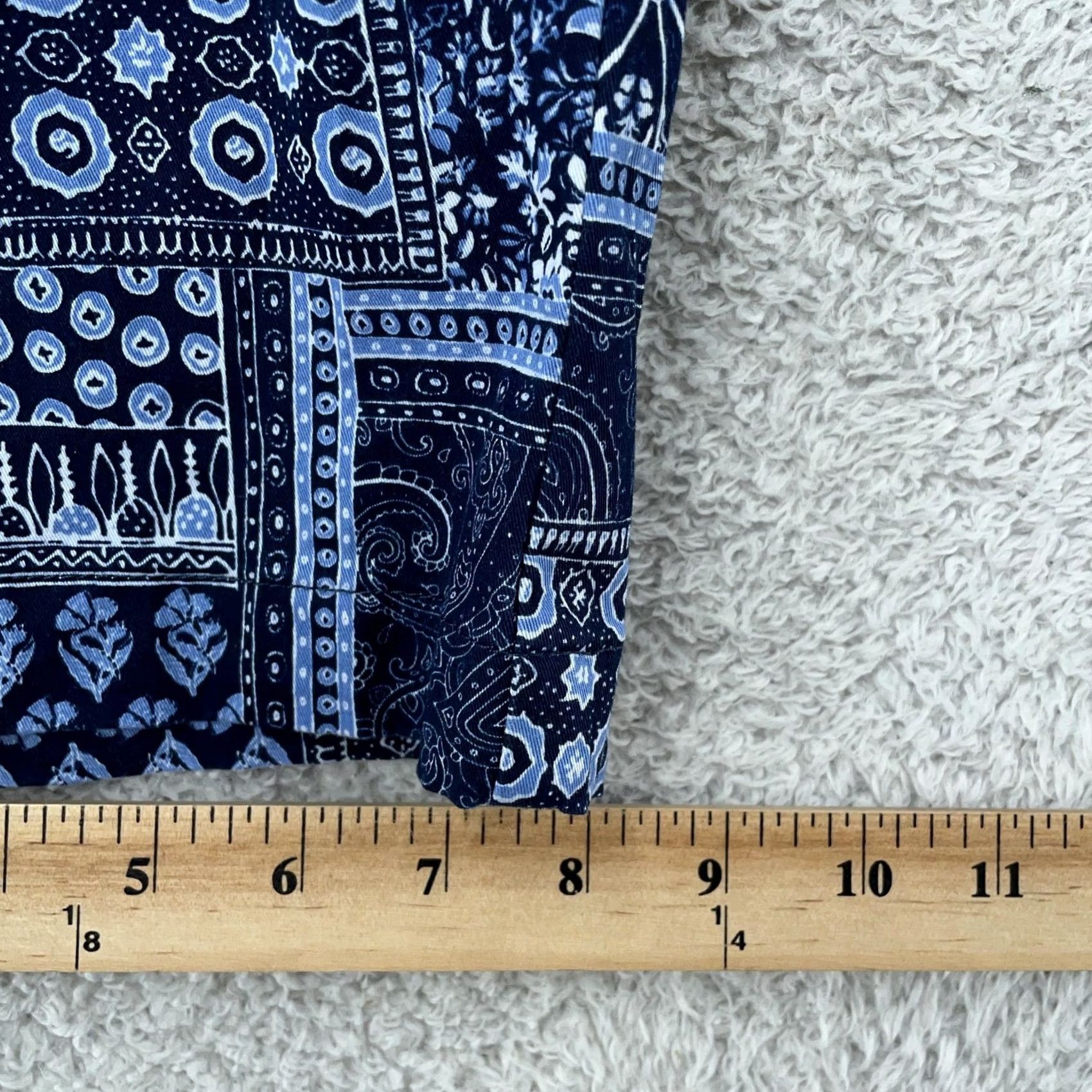 Vintage Joan Rivers Capri Cropped Pants Womens 2X Patchwork Print Paisley Bandana 46x21 Blue Paisley 2X Pants Womens Casual Vintage No N/A Size 40" / US 18 - 7 Thumbnail
