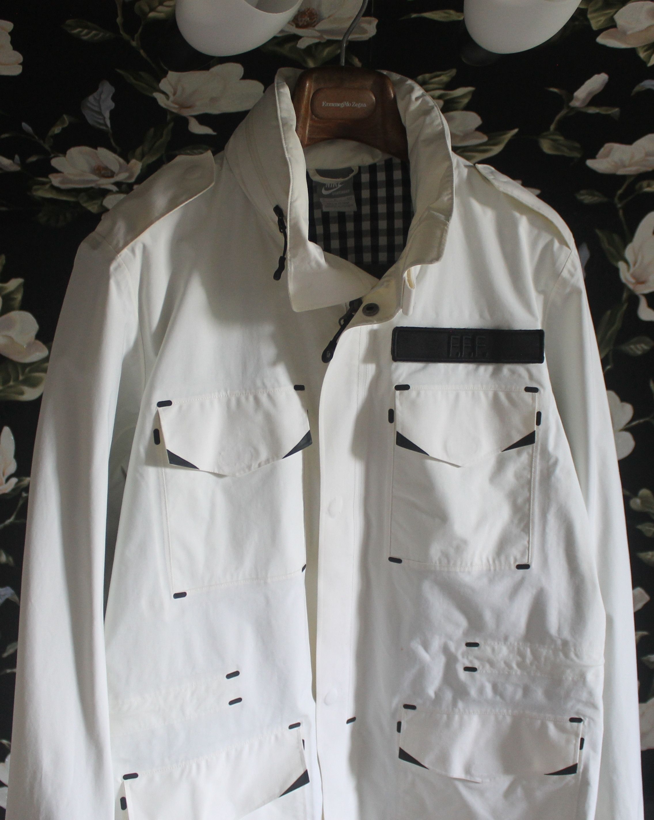 Nike Nike M-65 White FFF Jacket 405101-100 Size US S / EU 44-46 / 1 - 2 Thumbnail