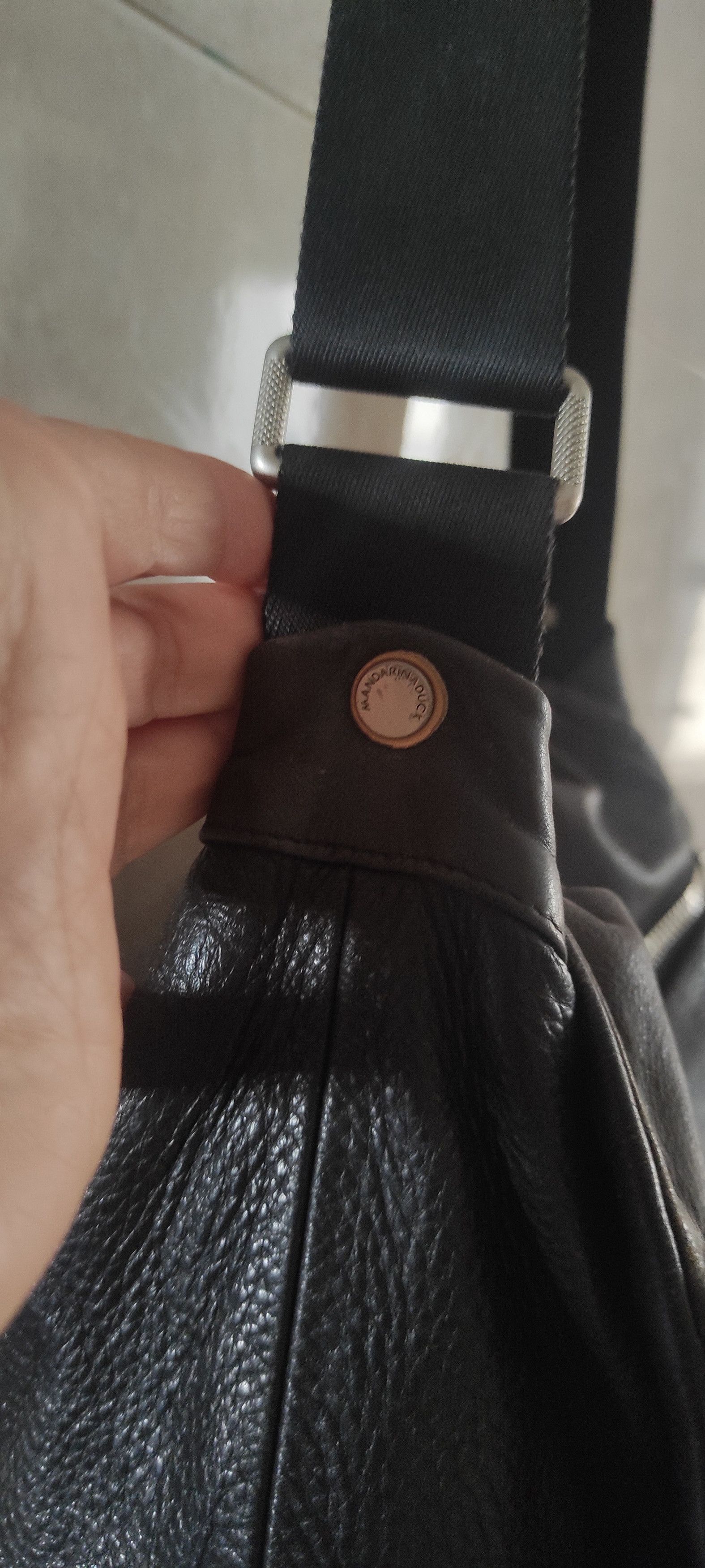 Leather × Mandarina Duck Vintage Mandarina Duck Leather Crossbody Bag Silver Hardware Size ONE SIZE - 10 Thumbnail