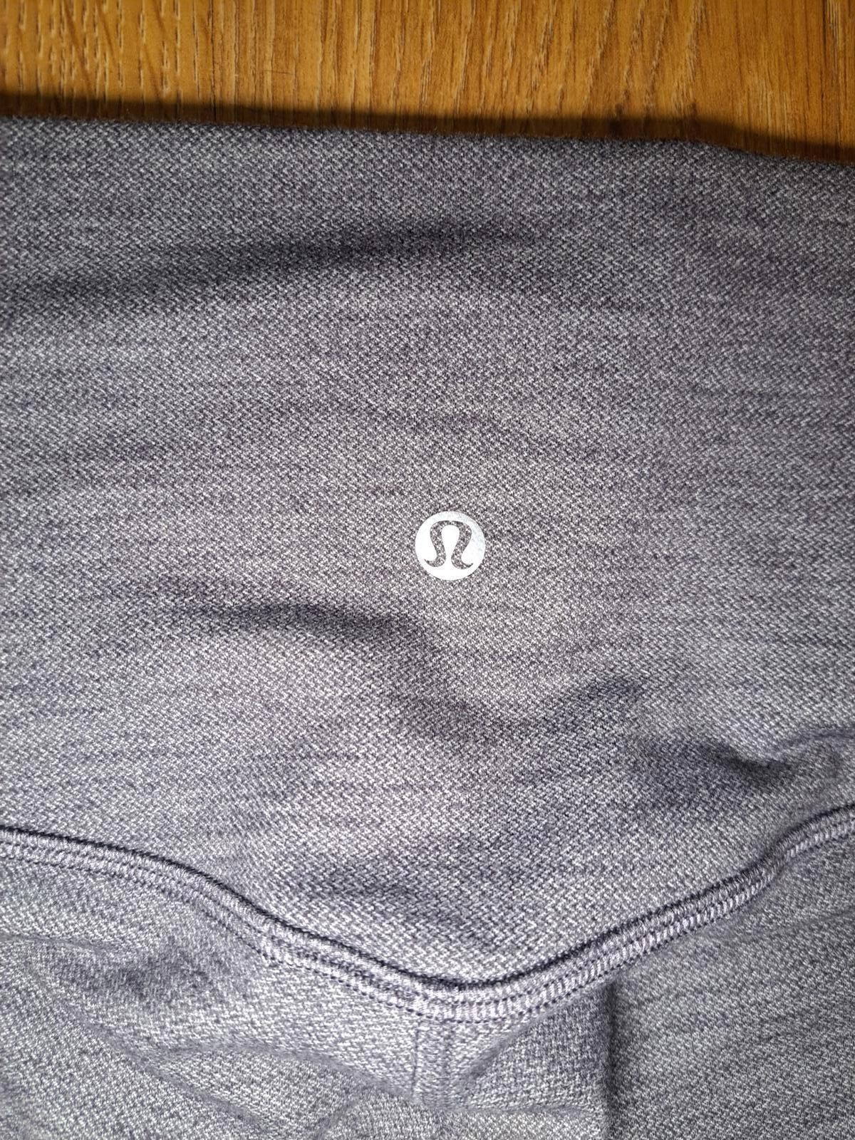 Lululemon Lululemon Women's Gray Leggings Pants Activewear Size 30" / US 8 / IT 44 - 2 Thumbnail