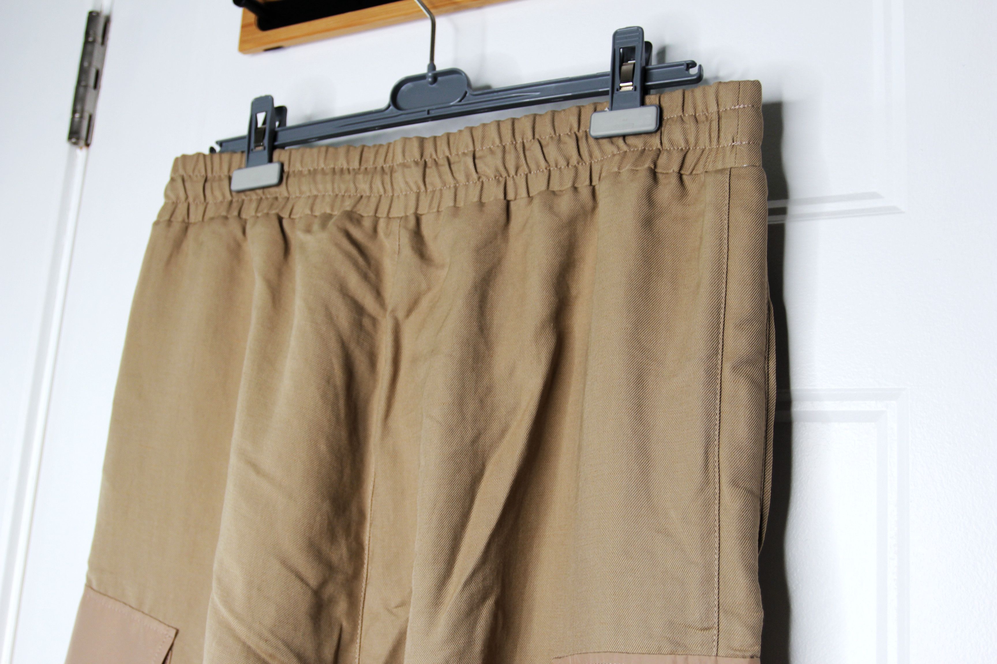 Balmain BNWT SS23 BALMAIN BEIGE CARGO PANTS 52 Size US 36 / EU 52 - 6 Thumbnail