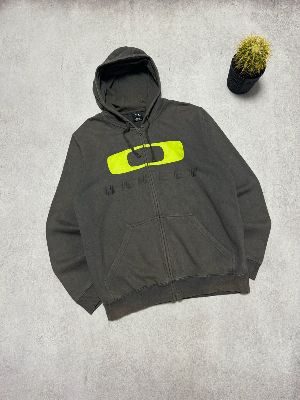 Japanese Brand × Oakley Vintage Oakley Hoodie Zip Big Logo Baggy Faded Y2K 90s Size US M / EU 48-50 / 2 - 1 Thumbnail