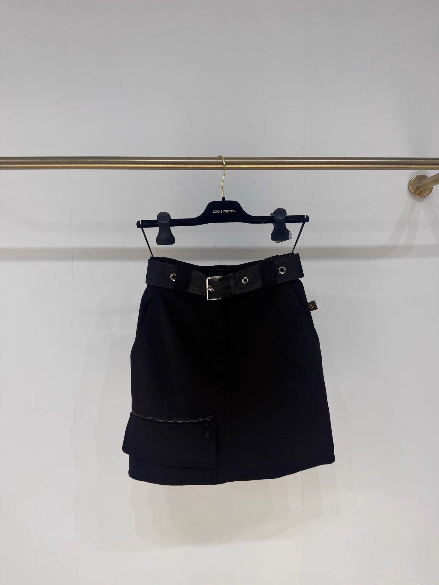 Louis Vuitton LV Logo Belted Short Skirt 99 New EU 34 Size 25" / US 0 / IT 36 - 1 Thumbnail