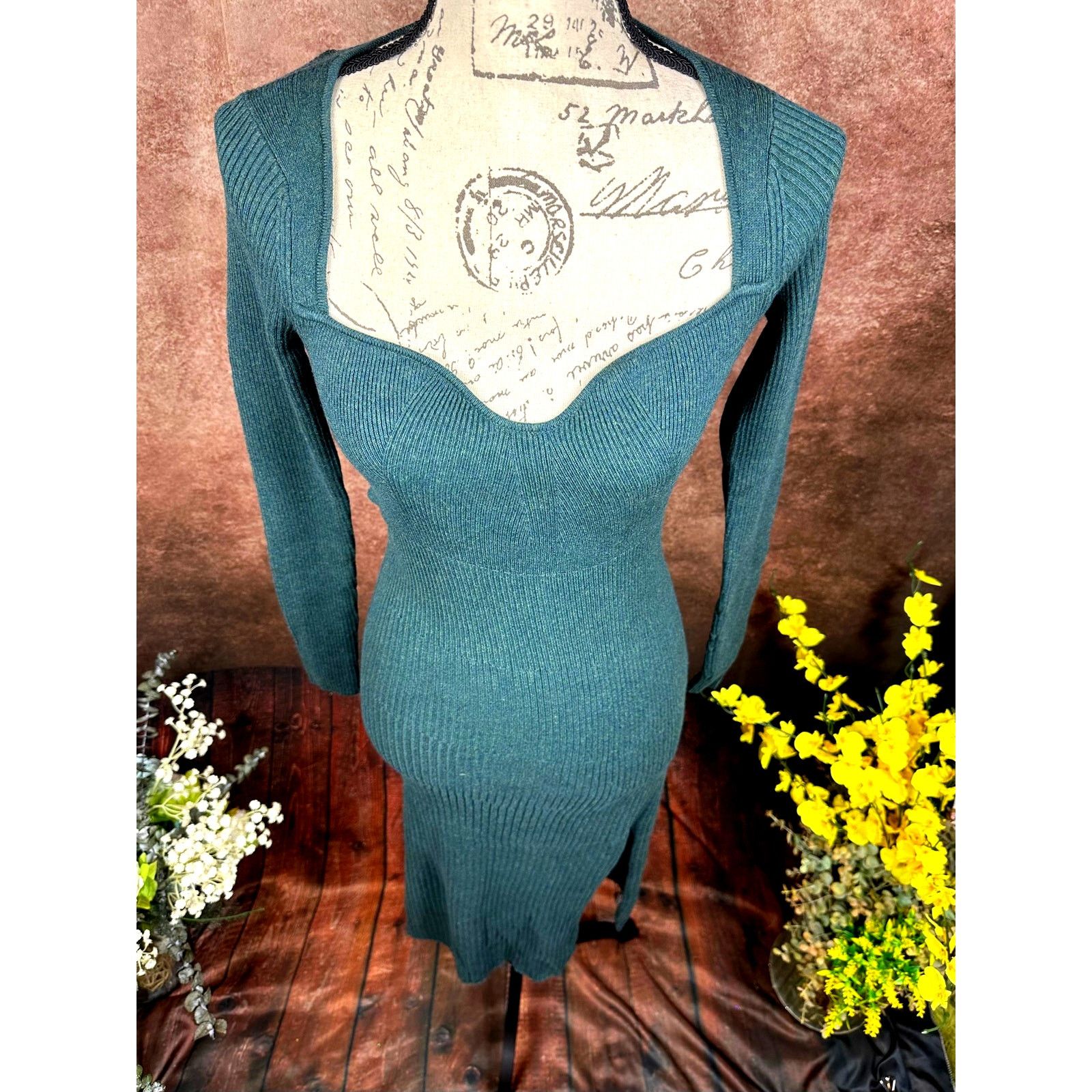 Other Skin Worldwide Mariana Cut Out Dress Moss Green Size S Size S / US 4 / IT 40 - 8 Thumbnail