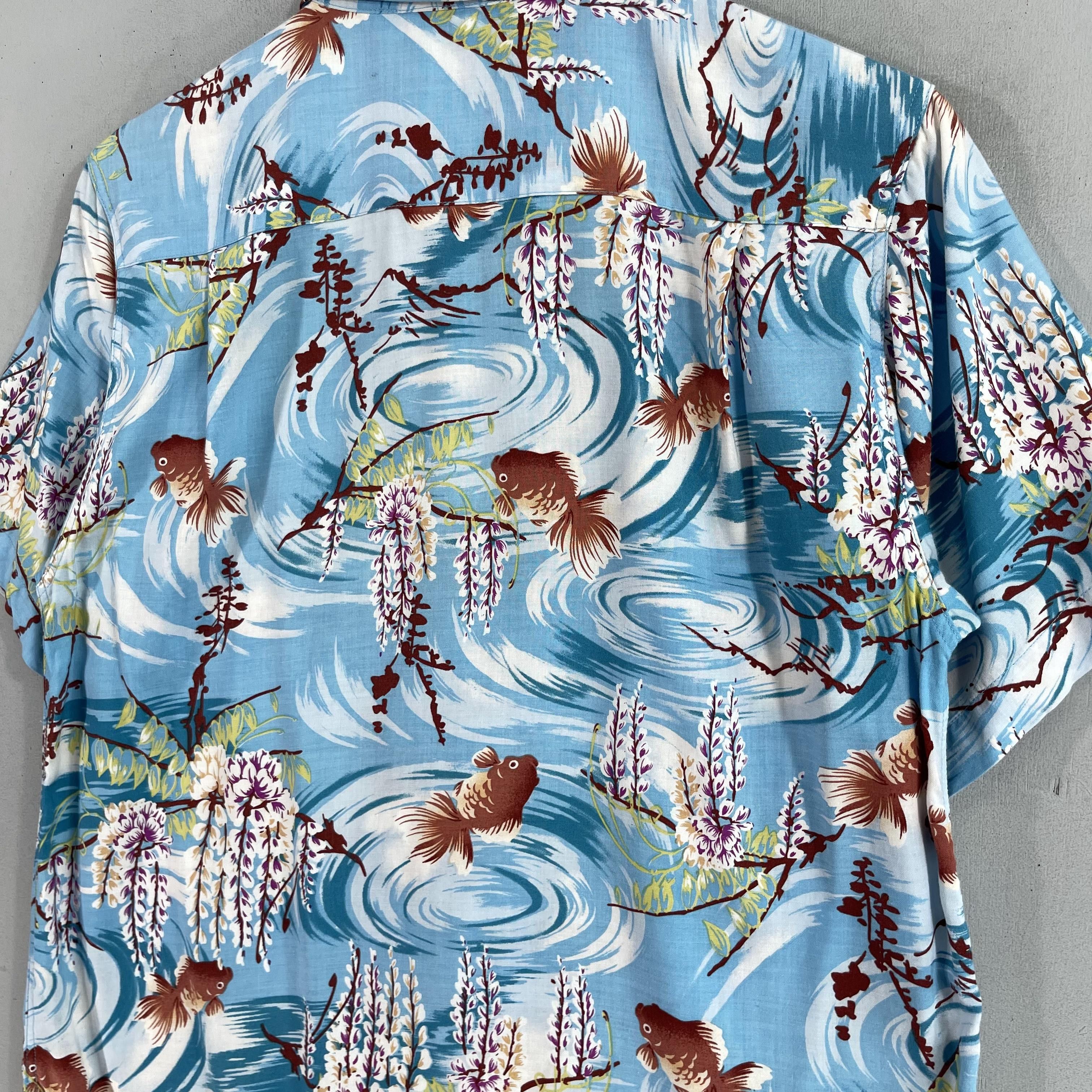 Japanese Brand × Vintage Vintage PATINA Japanese Hawaiian Gold Fish Rayon Shirt Size US M / EU 48-50 / 2 - 8 Thumbnail