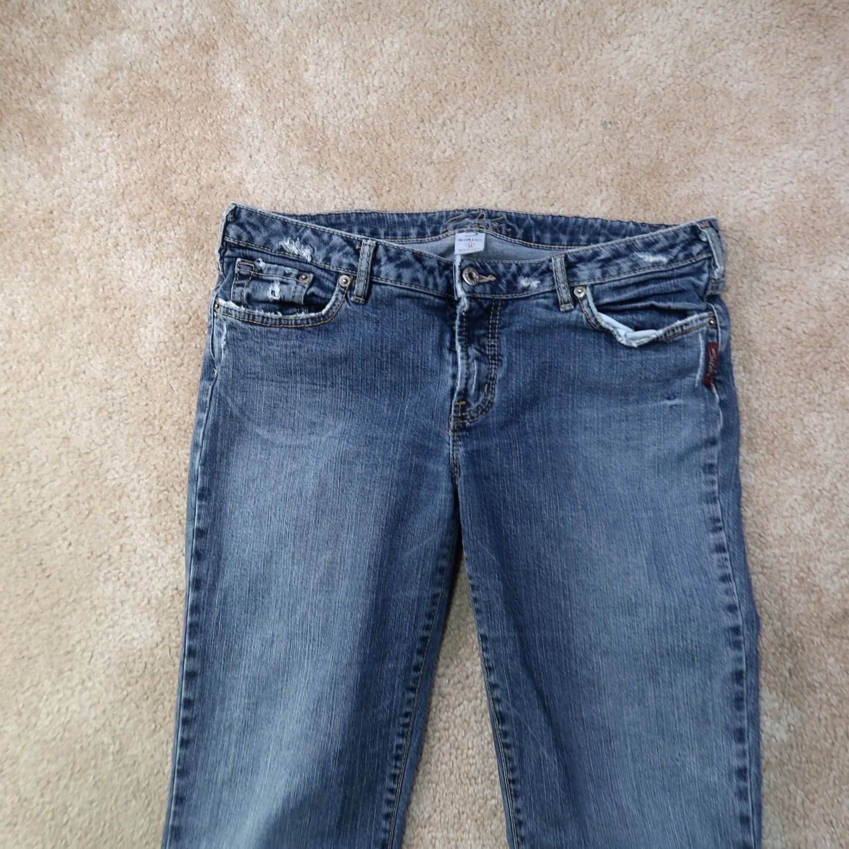 Silver Jeans Co. Silver Jeans Women's 33x35 Flared Jeans Blue Denim Low Rise 5-Pocket Stretch Distressed Slim Classic - Mens? Size 24" / US 00 / IT 34 - 5 Thumbnail