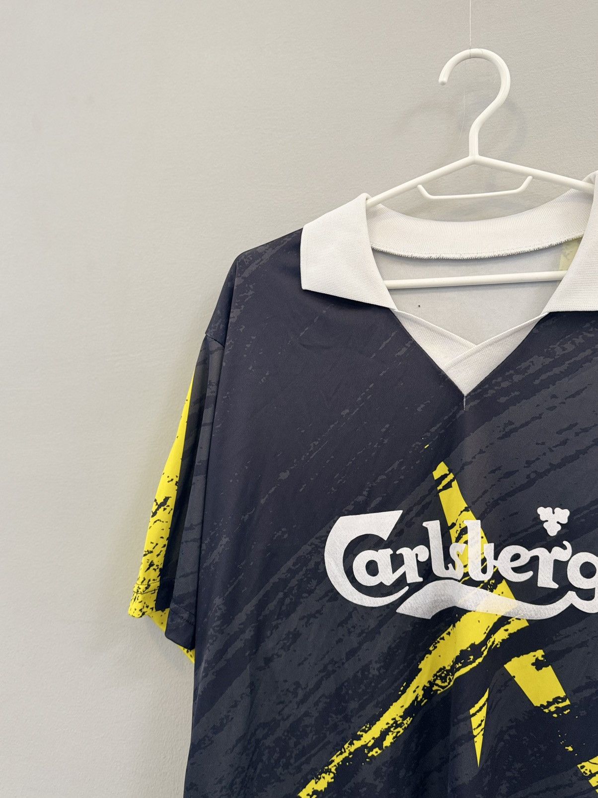 Vintage Vintage Garlsberg Polo Rare T Shirt Size US L / EU 52-54 / 3 - 4 Thumbnail