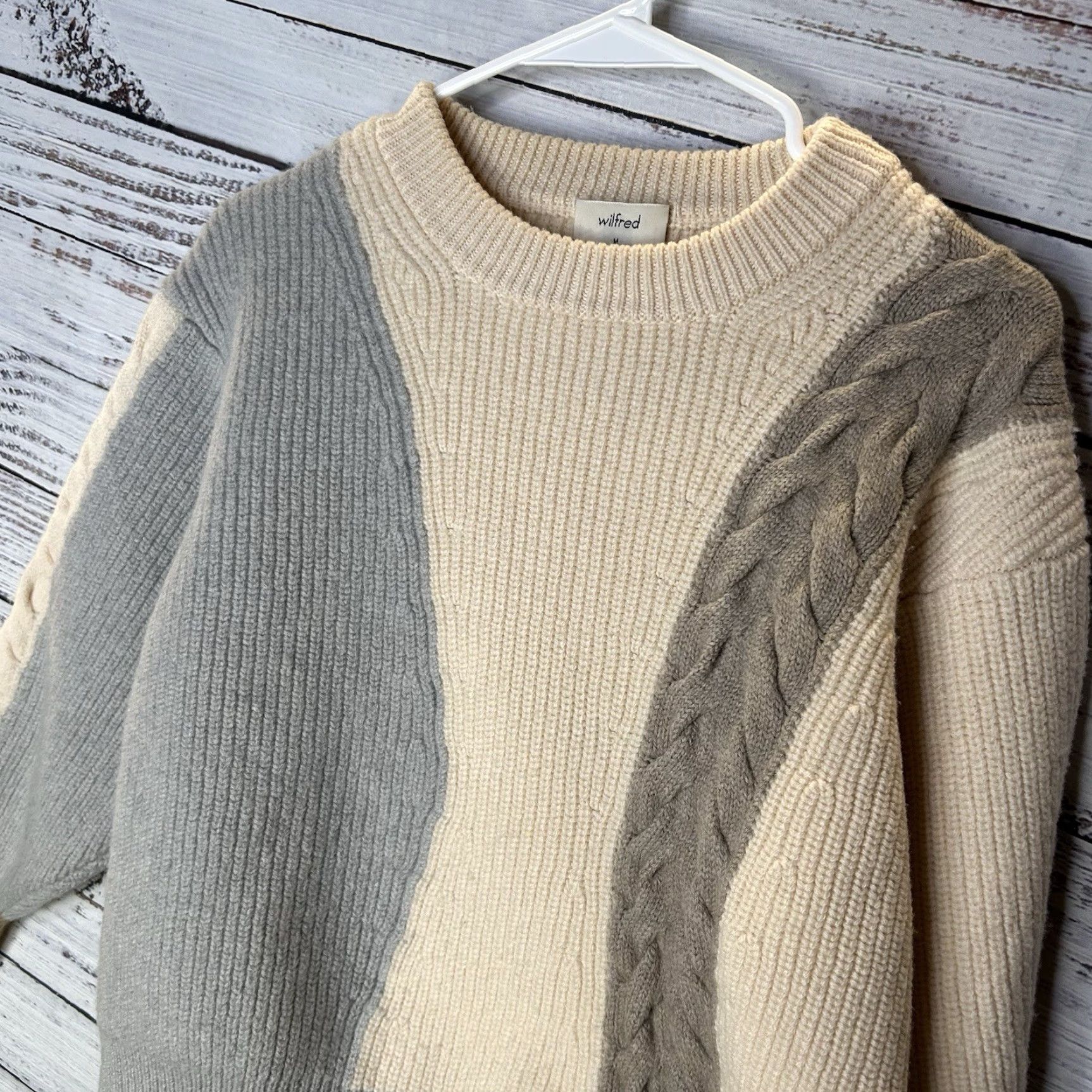 Vintage Aritzia Wilfred 100% Merino Wool Cropped Cable Knit Pullover Crop Sweater Medium Size M / US 6-8 / IT 42-44 - 4 Thumbnail