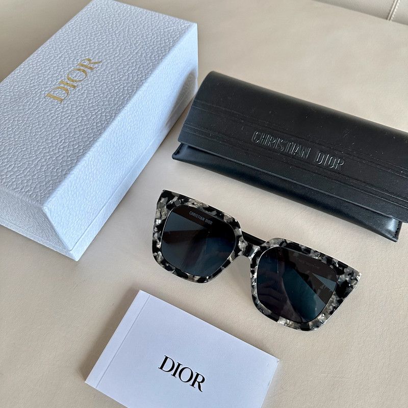 Dior NEW (!) DiorMidnight S1I Black Square Sunglasses. RRP €360. Size ONE SIZE - 1 Thumbnail