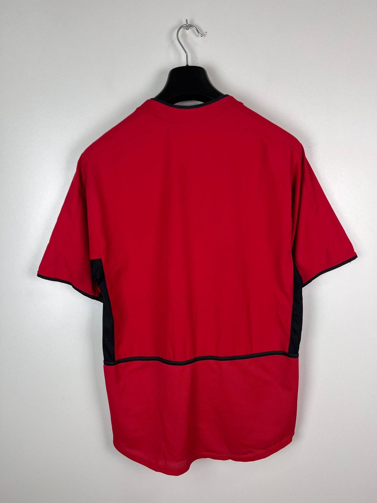 Other Manchester United 2002/04 home jersey t-shirts size M Size US M / EU 48-50 / 2 - 2 Thumbnail