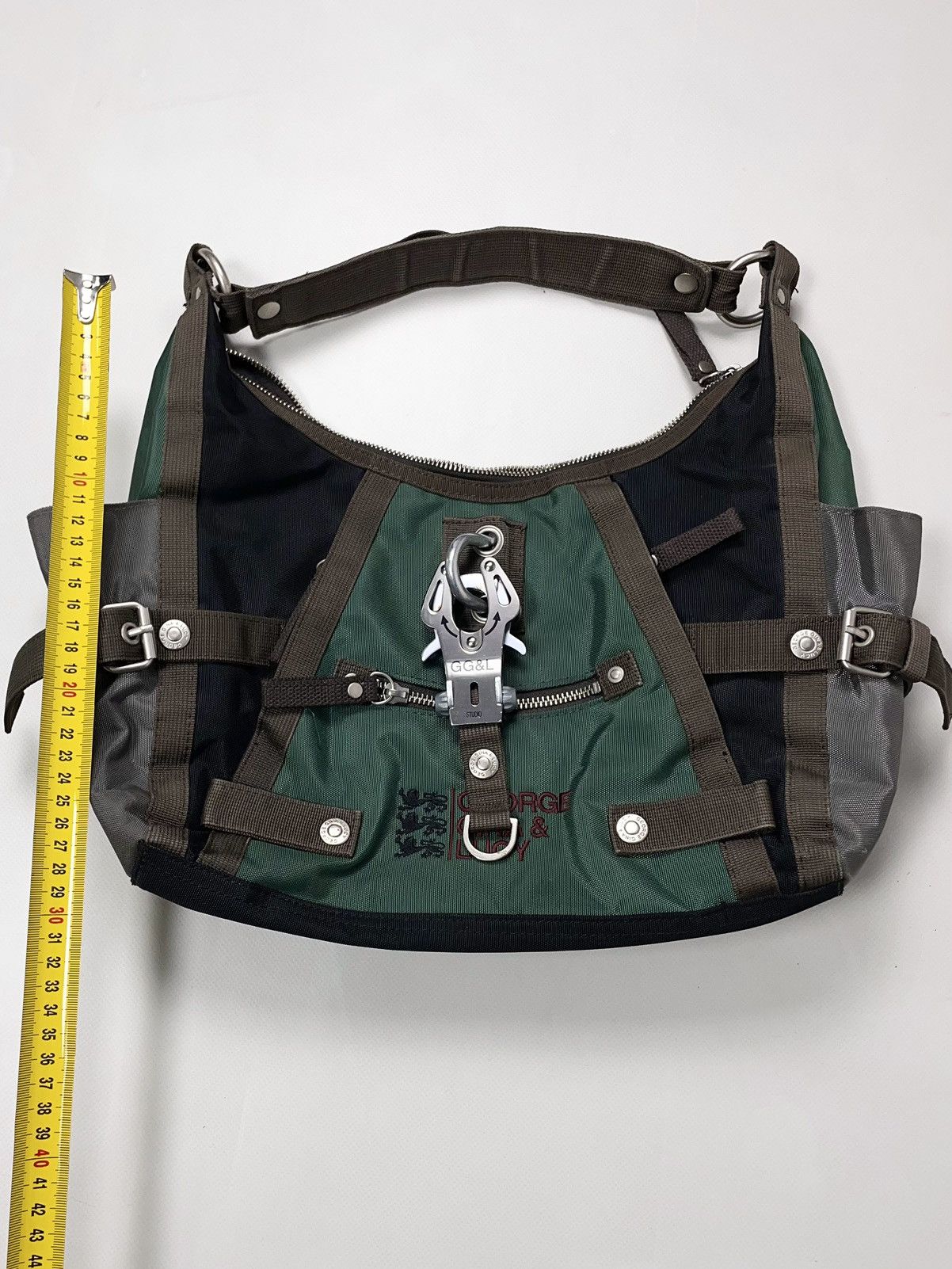 Japanese Brand George Gina & Lucy Popalicious Green Alyx Carabiner Bag GGL Size ONE SIZE - 7 Thumbnail