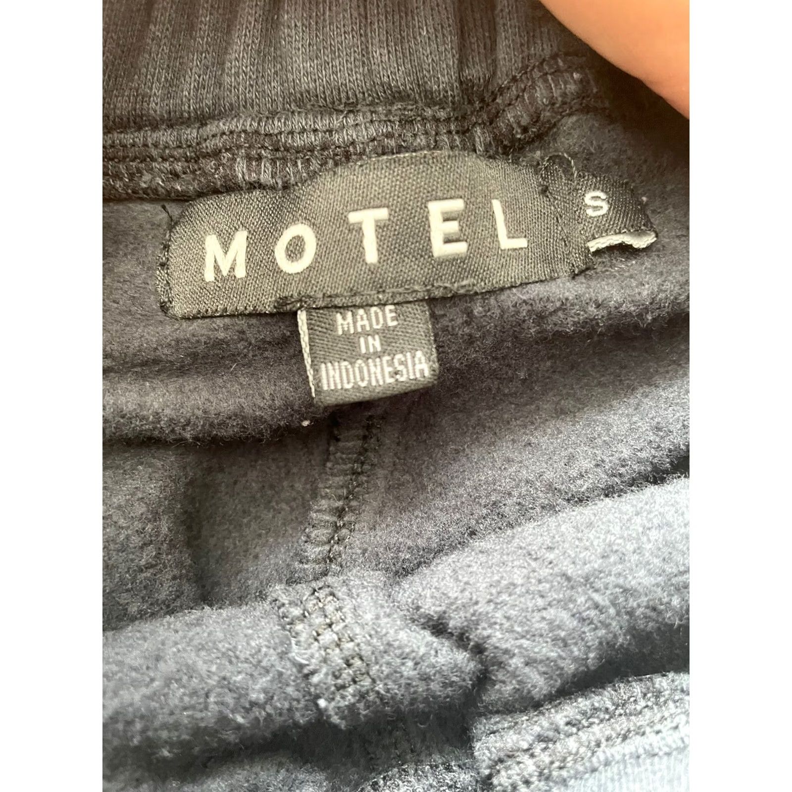 Vintage Motel Rocks Sweatpants Women Small Navy Blue Fleece Elastic Waist Pull On Jogger Pants Size 28" / US 6 / IT 42 - 4 Thumbnail