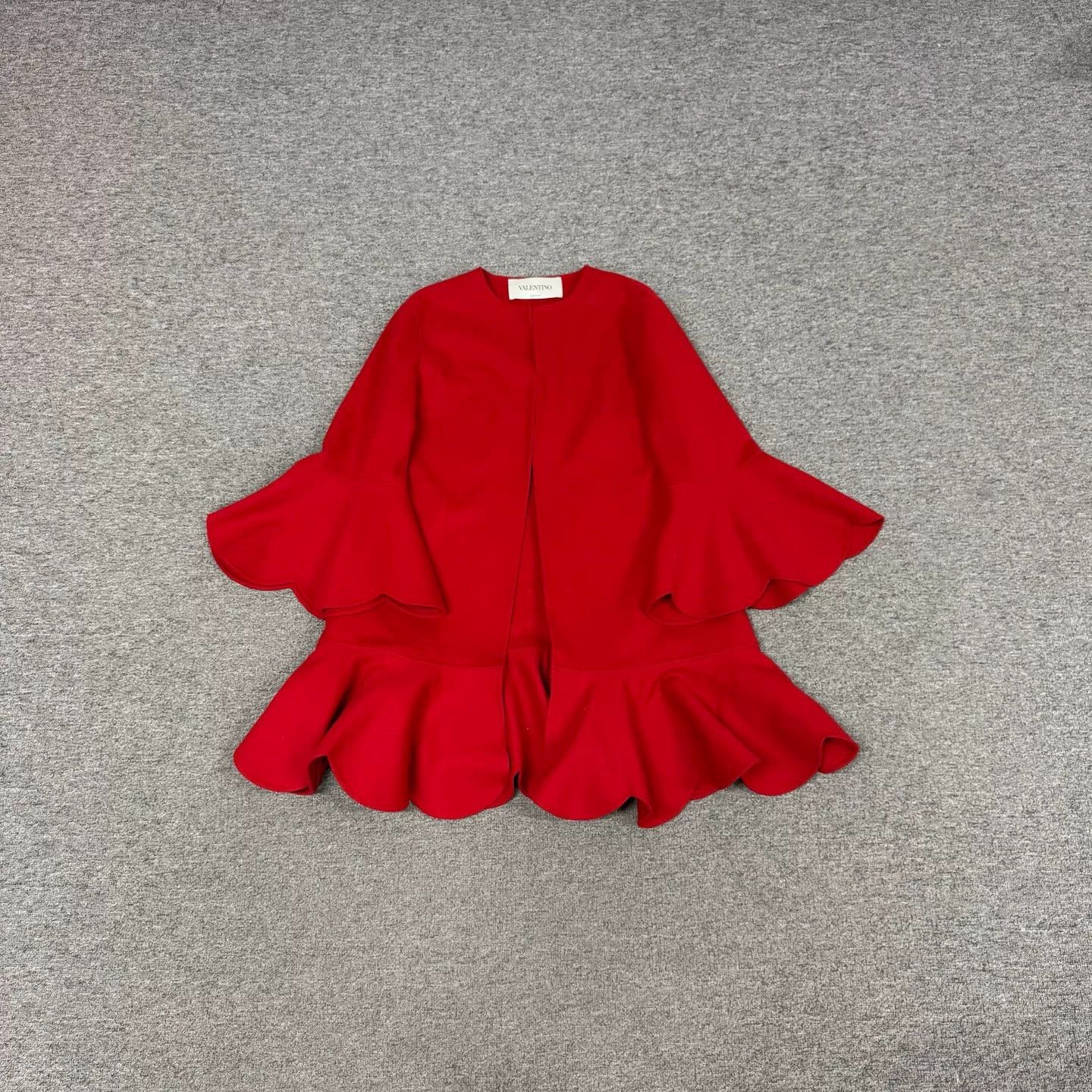Valentino Valentino Ruffle Dress Size M / US 6-8 / IT 42-44 - 1 Thumbnail