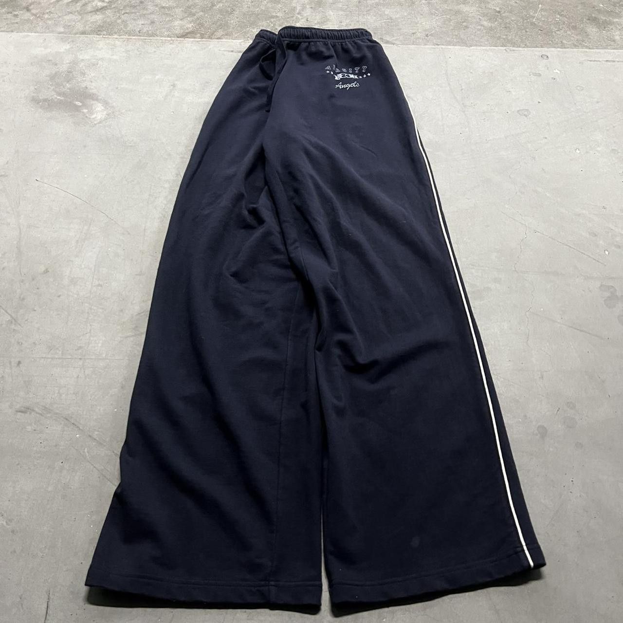Japanese Brand × Vintage Vintage Y2K/2000s Baggy Navy Blue Varsity Sweatpants! Size US 36 / EU 52 - 2 Thumbnail