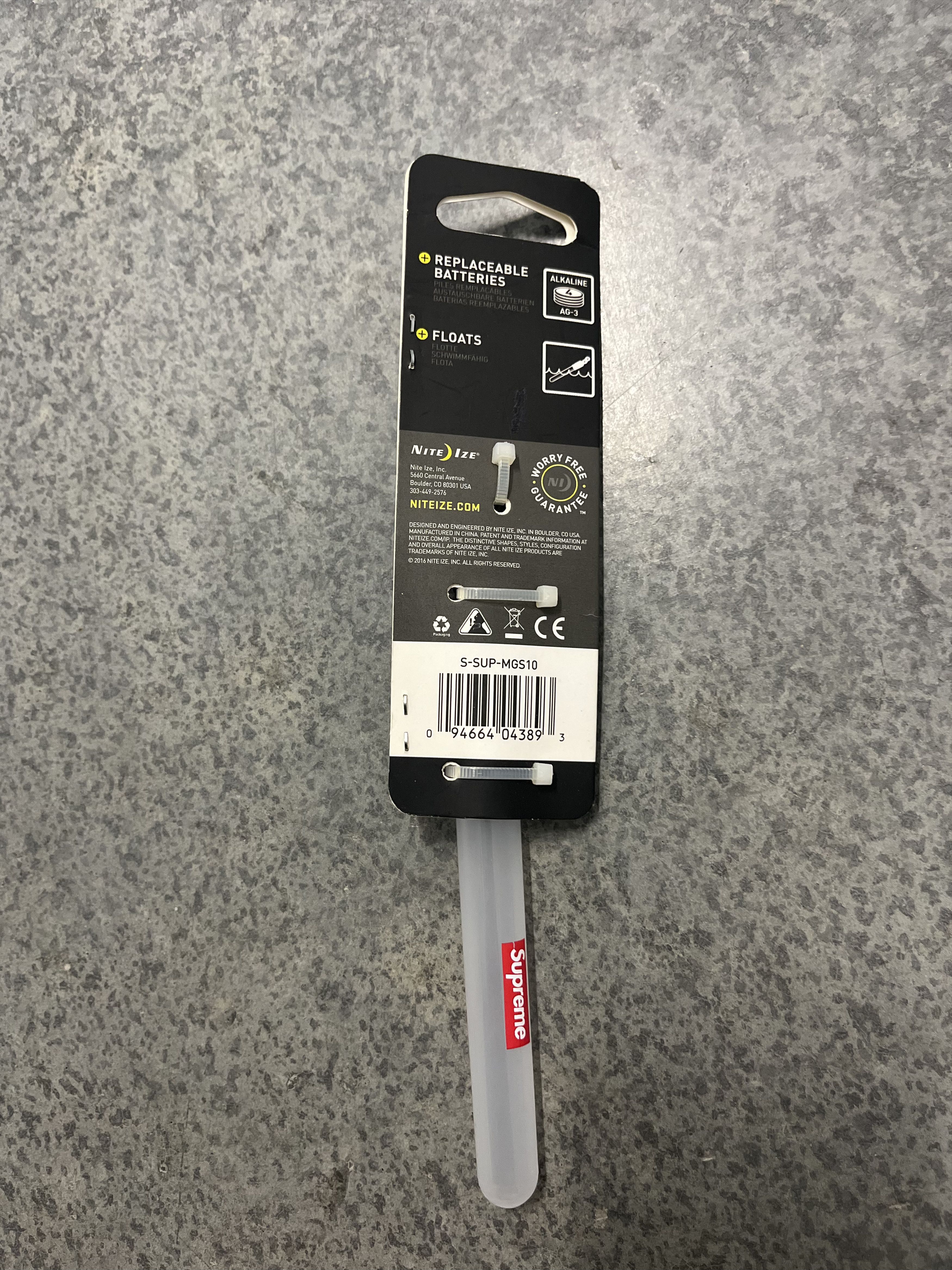 Supreme Supreme Glow stick Nite lite Keychain Size ONE SIZE - 3 Thumbnail