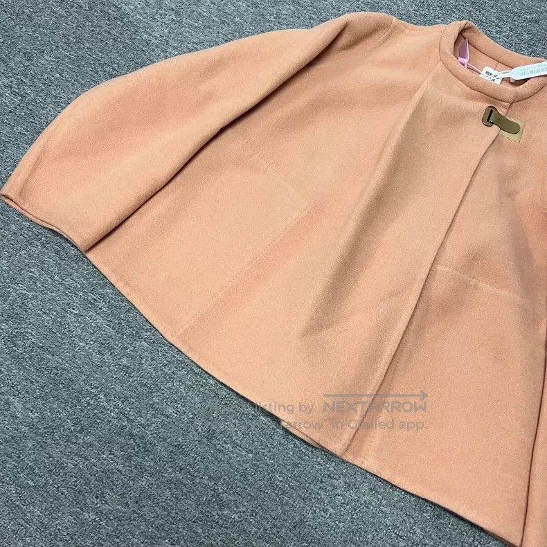 Hermes Hermes Fuchsia Cashmere Round Neck Oversized Blazer Size XXS / US 00 / IT 34 - 4 Thumbnail