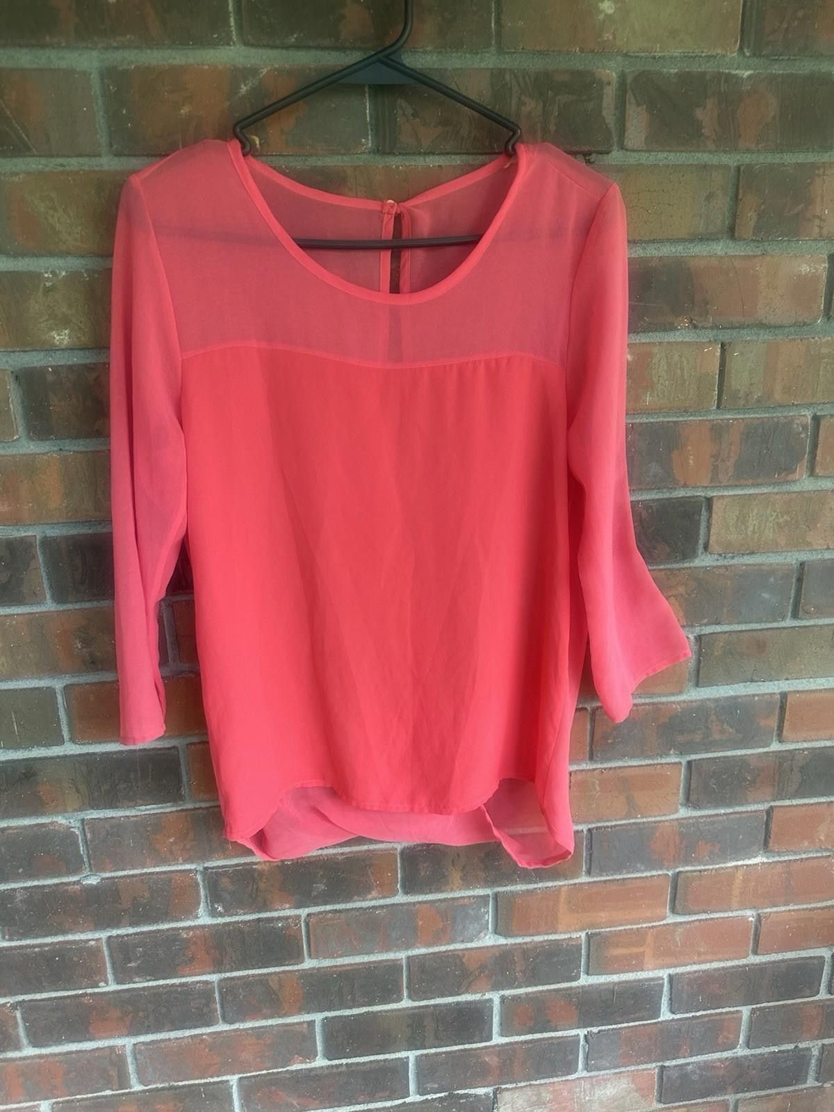 The Unbranded Brand Medium Open Back Semi Sheet Blouse Pink Size M / US 6-8 / IT 42-44 - 1 Thumbnail