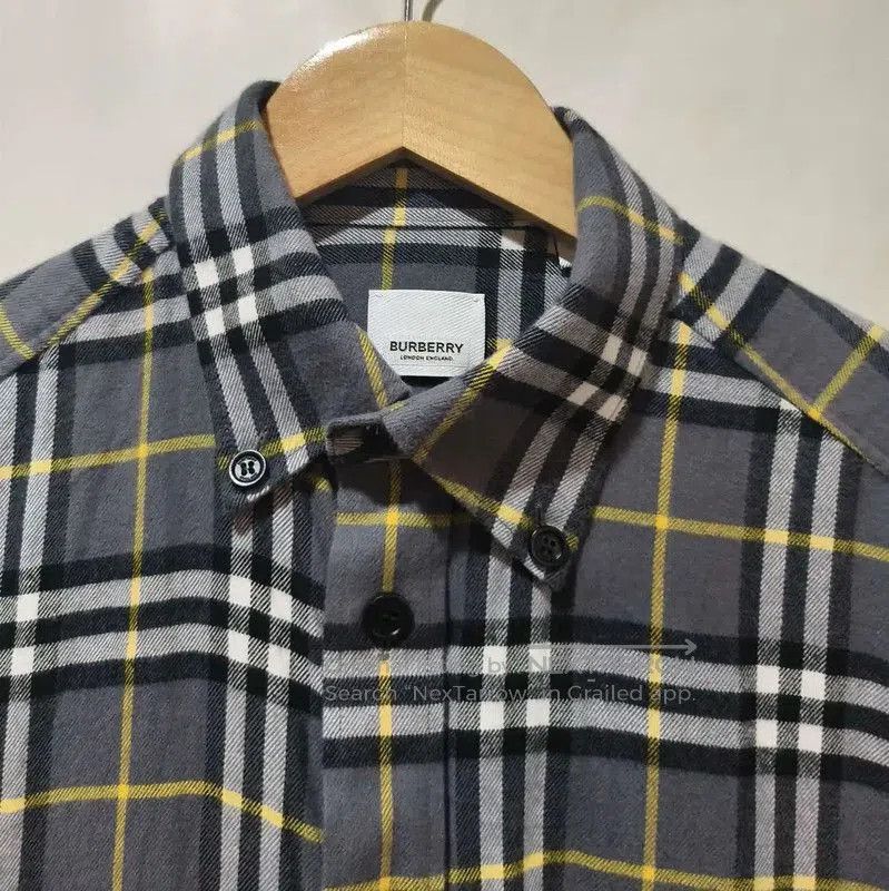 Burberry Burberry Gray Plaid Long Sleeve Shirt. Size US S / EU 44-46 / 1 - 3 Thumbnail