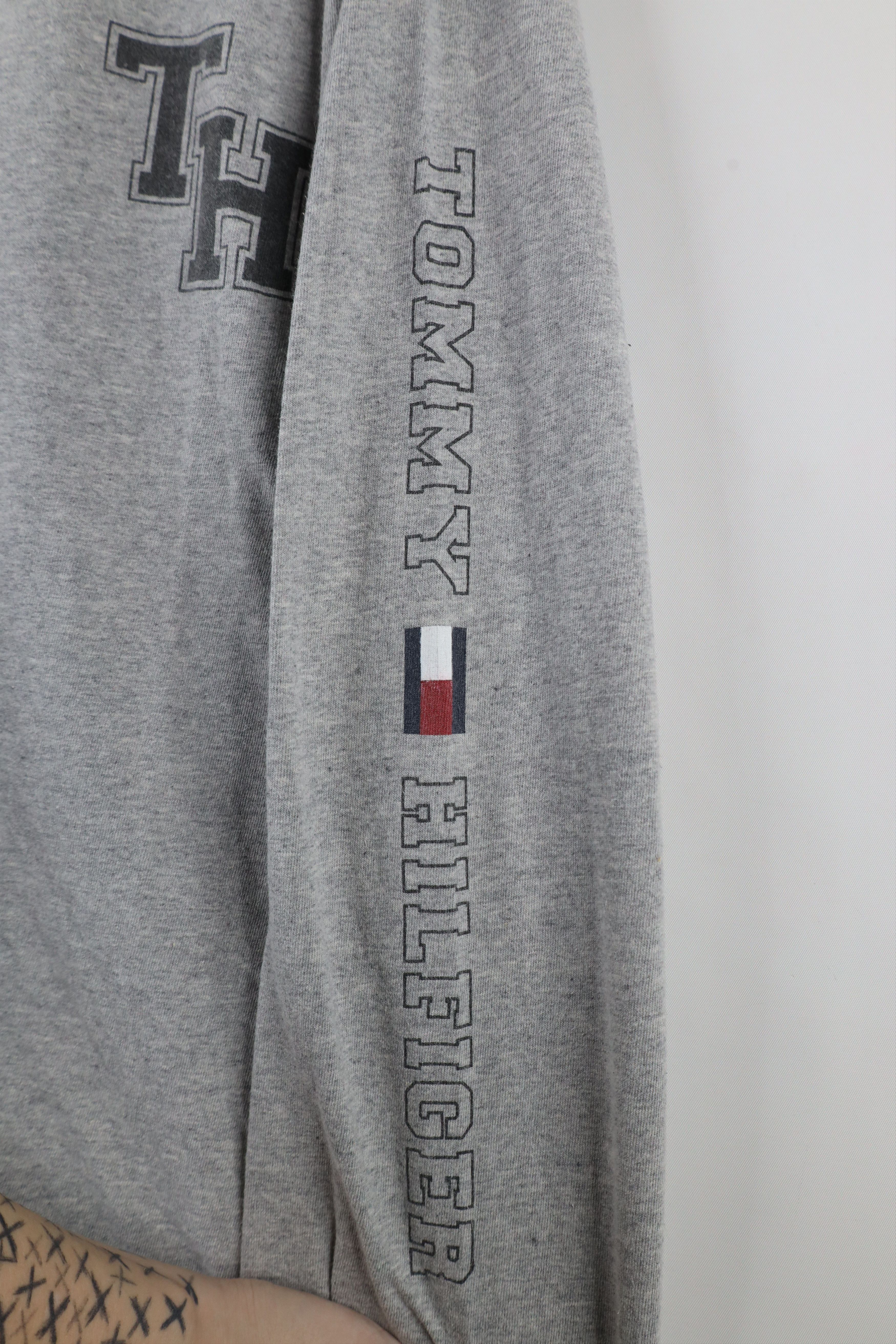 Tommy Hilfiger × Vintage Vintage 90s Tommy Hilfiger Out Long Sleeve T-Shirt Gray Size US L / EU 52-54 / 3 - 5 Thumbnail