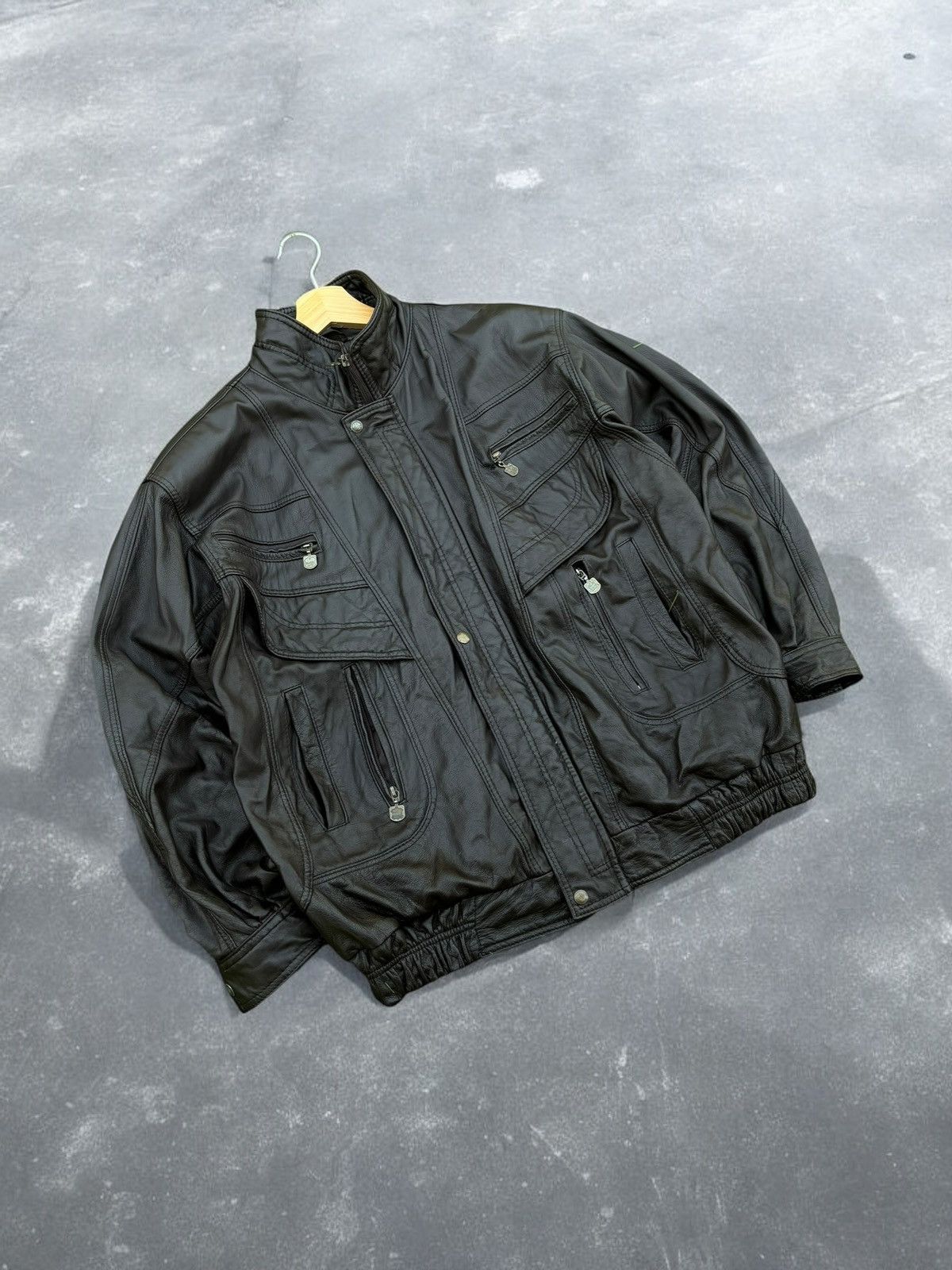 Japanese Brand × Leather × Vintage Vintage Zipper Up Leather Jacket vintage 90’ Size US L / EU 52-54 / 3 - 3 Thumbnail
