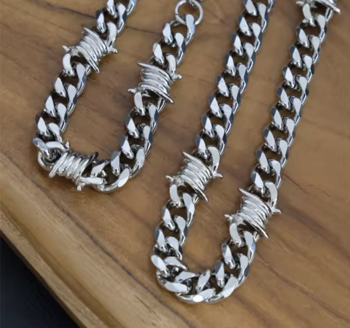 Jewelry Barb Wire Wallet Chain Size ONE SIZE - 2 Thumbnail