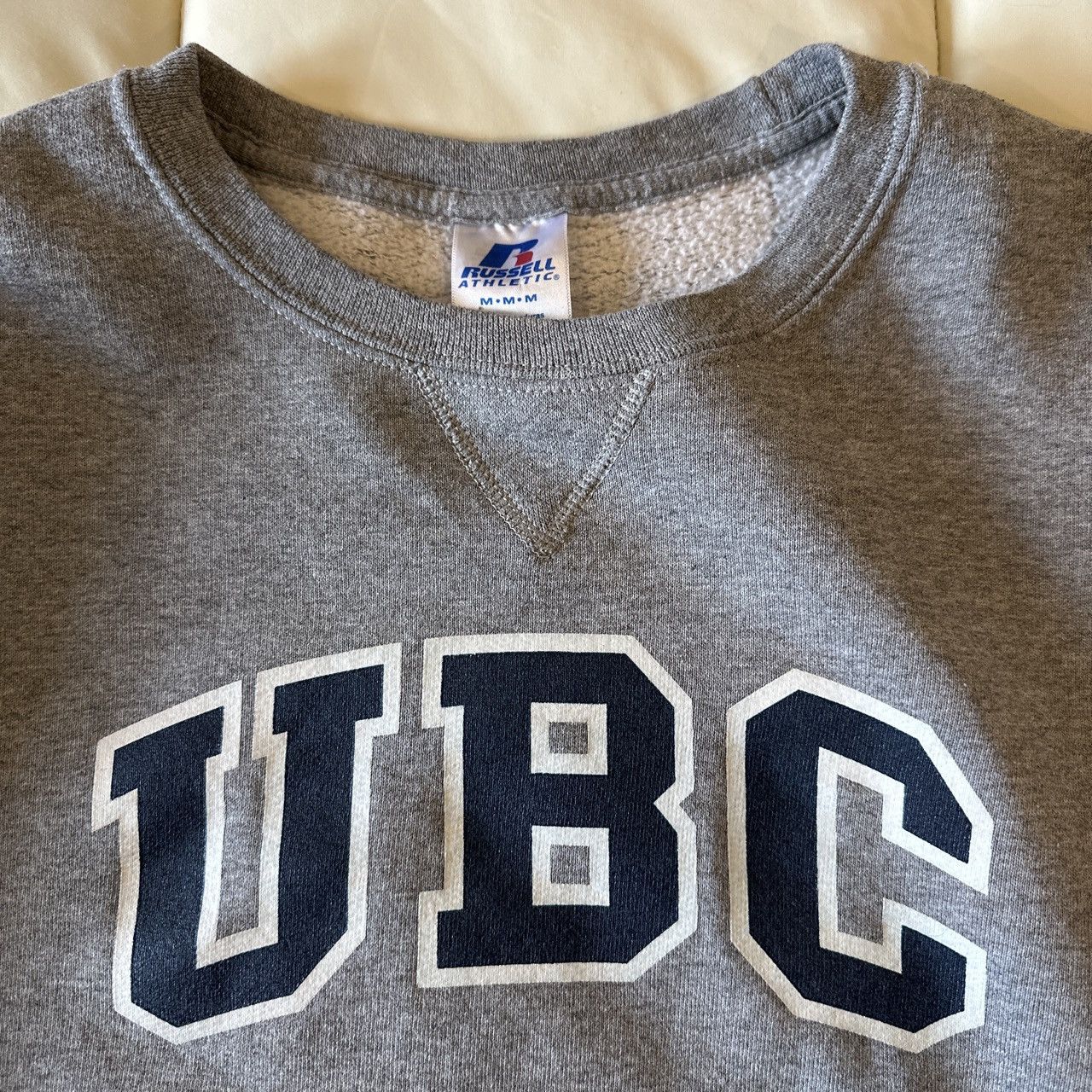 Russell Athletic Vintage Russell UBC crewneck Size US M / EU 48-50 / 2 - 2 Thumbnail