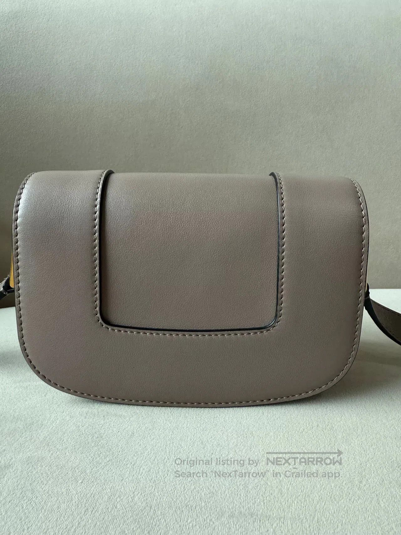 Valentino Valentino Gray Gold Buckle Crossbody. Size ONE SIZE - 3 Thumbnail