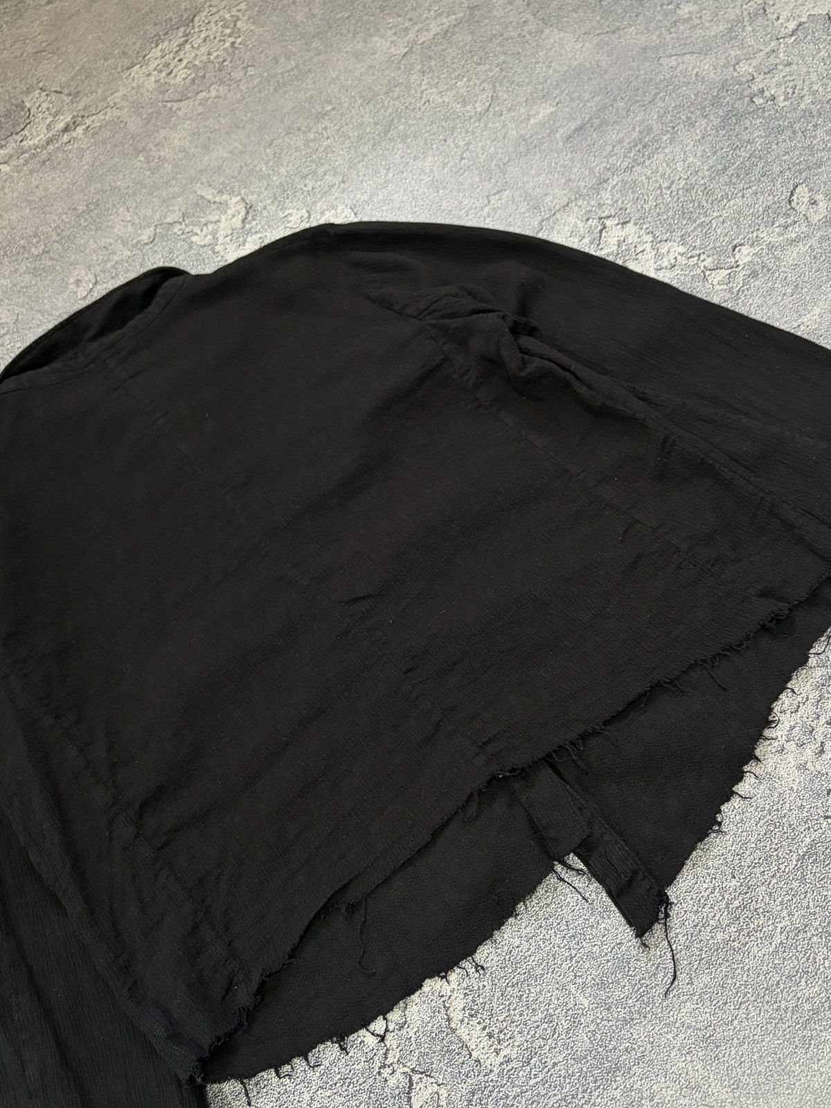 Thom Krom Thom Krom Black Asymmetric Distressed Hem Shirt L Size L / US 10 / IT 46 - 10 Thumbnail