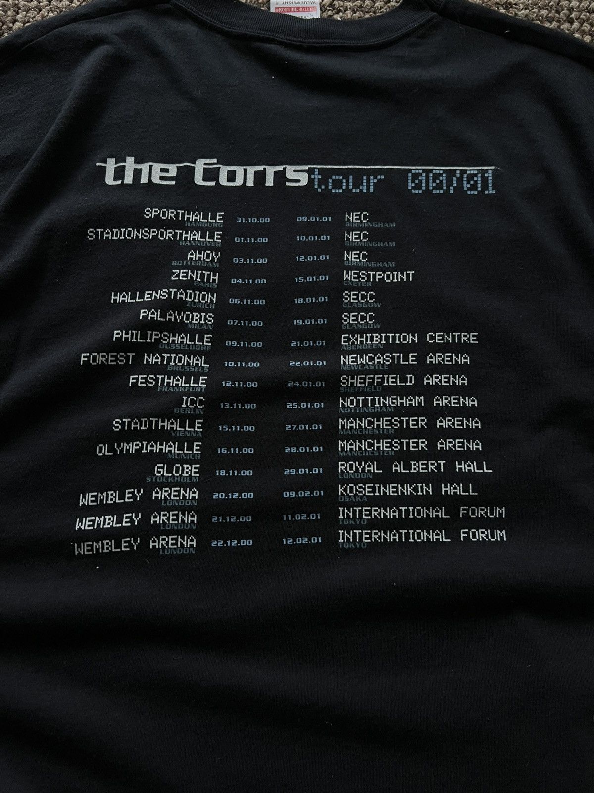 Band Tees The Corrs Tour 2001/2000 Vintage Tee Rare Big Logo Size US L / EU 52-54 / 3 - 8 Thumbnail
