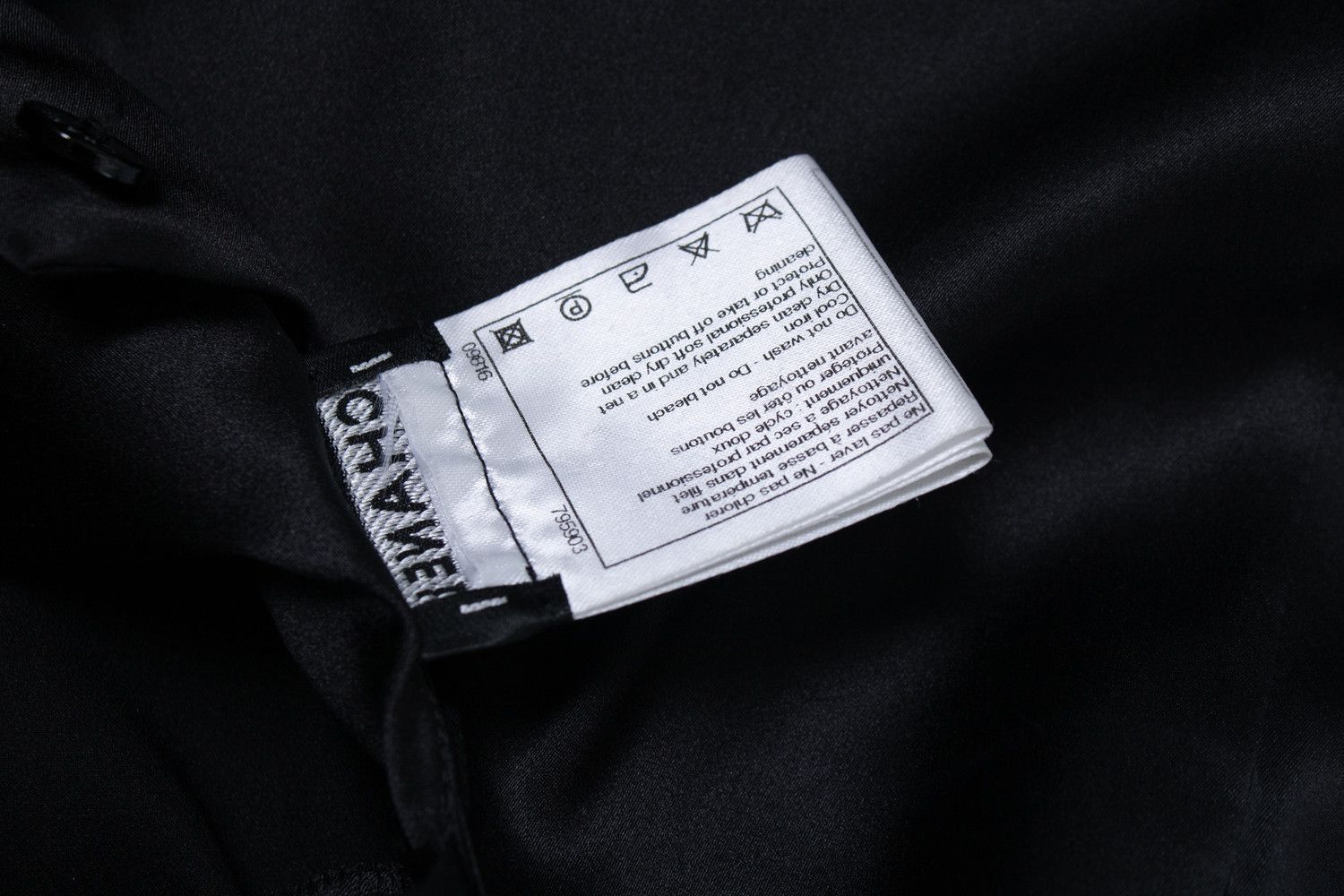 Chanel Chanel, black silk top with bow on the back Size S / US 4 / IT 40 - 6 Thumbnail
