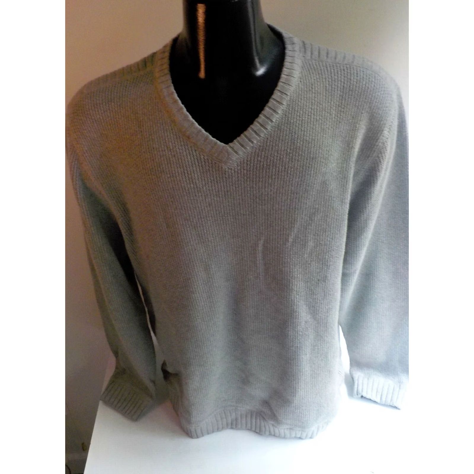 Nat Nast NAT NAST Luxury Originals Pullover V-Neck Sweater Gray Large Mens Knit Tight-Cotton Blend? (No Tag) V-Neck Ribbed Neckline Cuffs Waistband Sweatshirt Size US L / EU 52-54 / 3 - 2 Thumbnail