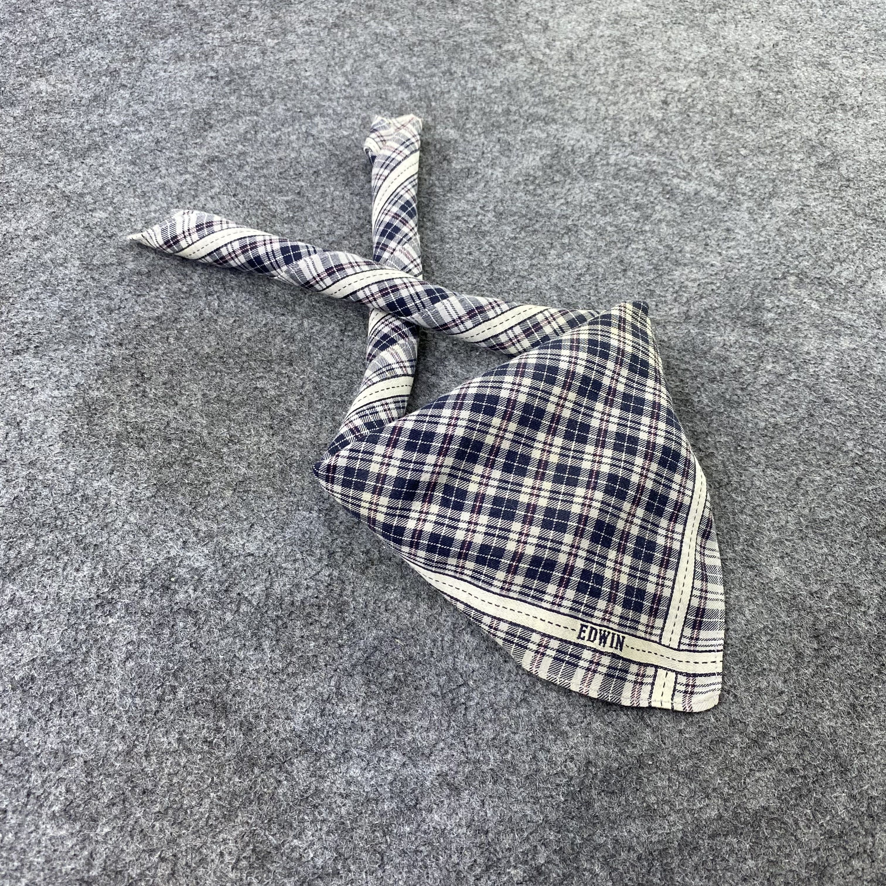 Edwin Edwin Handkerchief / Bandana / Neckerchief-B1408 Size ONE SIZE - 1 Thumbnail