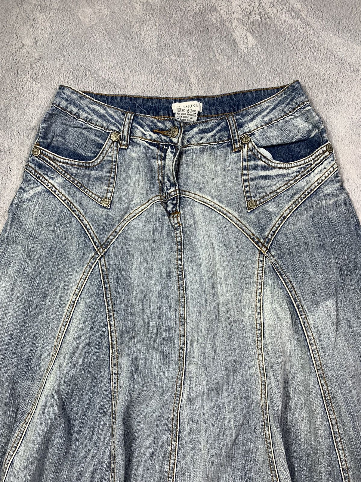 Japanese Brand × Vintage Vintage 90s Faded denim flared mini skirt streetwear size S Size 27" / US 4 / IT 40 - 2 Thumbnail