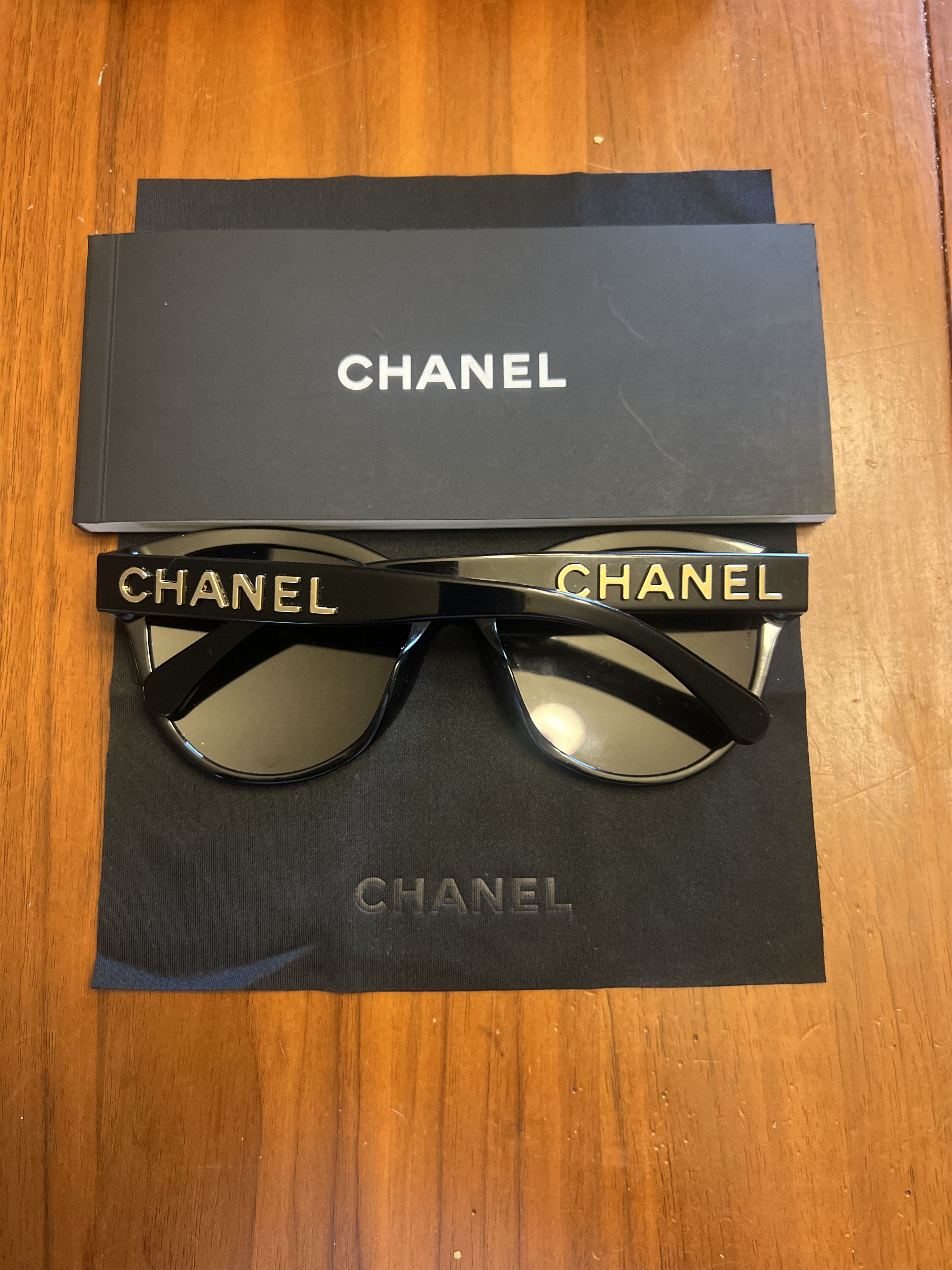 Chanel Oval Sunglasses Size ONE SIZE - 8 Thumbnail