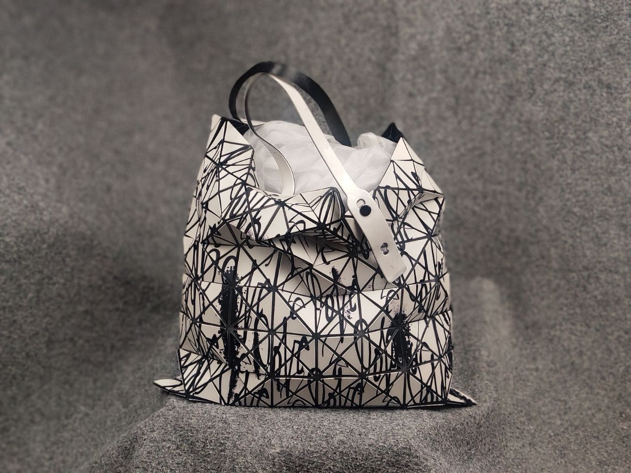 Issey Miyake Issey Miyake Bao Bao Japan Curtis Krig Tote Bag Black Art Size ONE SIZE - 1 Thumbnail
