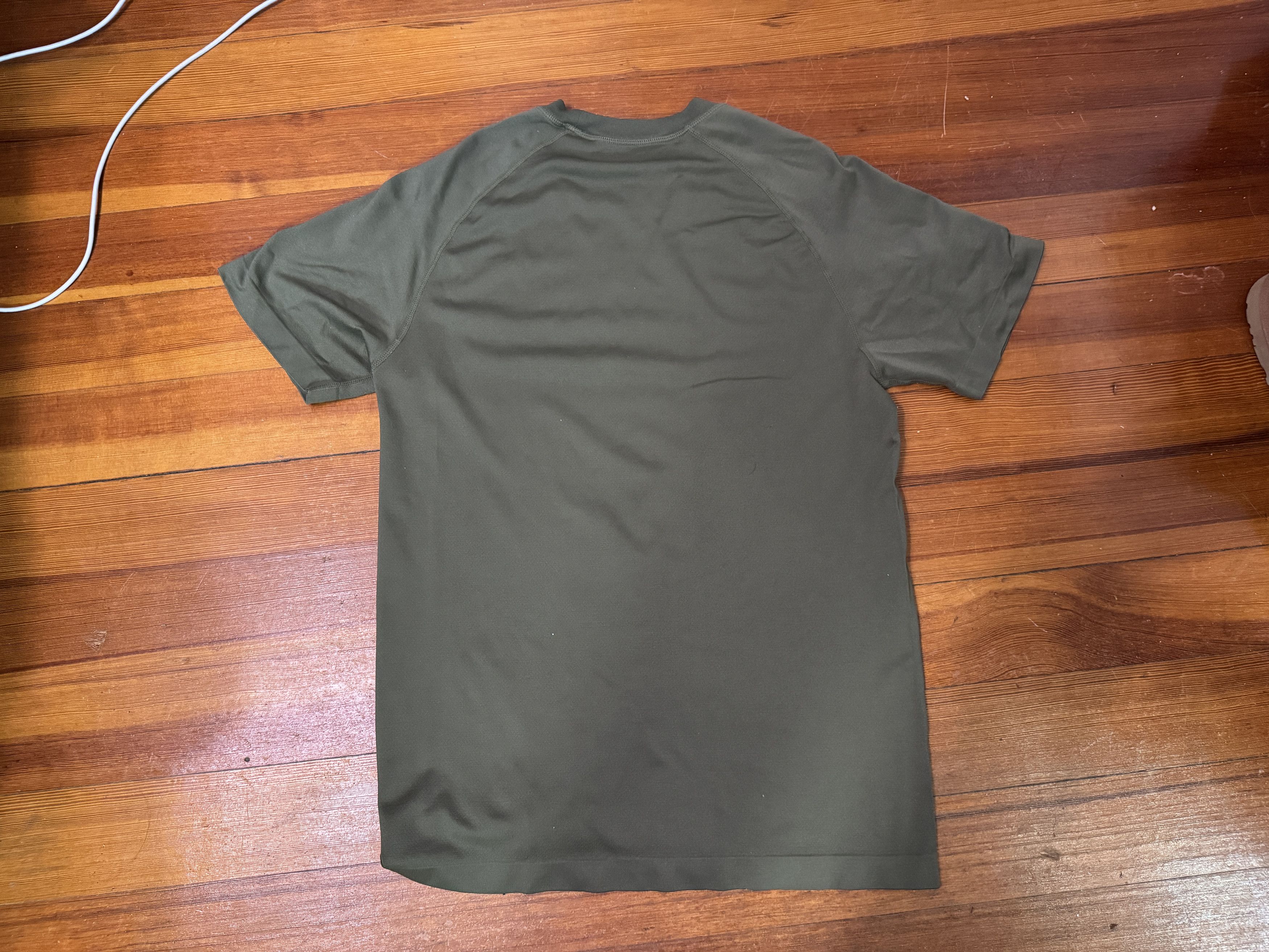 Fabletics Fabletics The Training Day Tee Shirt - Dark Moss Olive Green Size US S / EU 44-46 / 1 - 5 Thumbnail