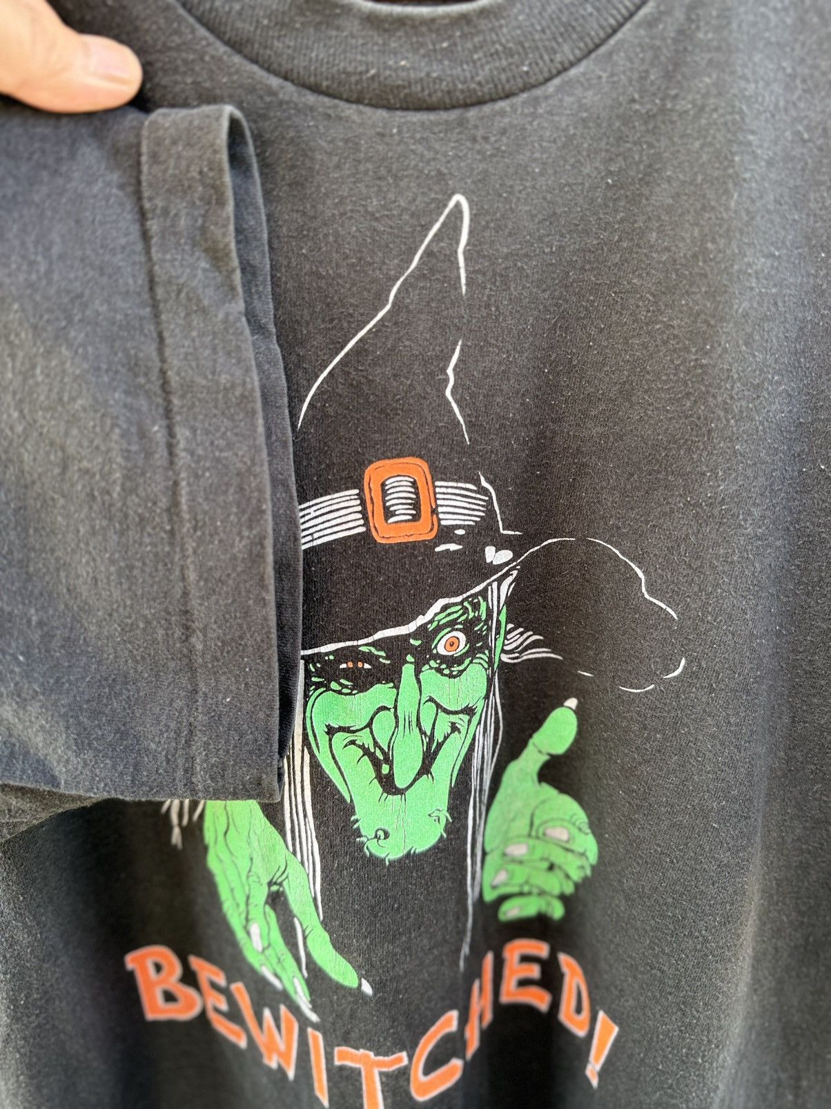 Expert Horror Thrashed Vintage 90s Horror Bewitched Faded XL Tee Size US XL / EU 56 / 4 - 8 Thumbnail