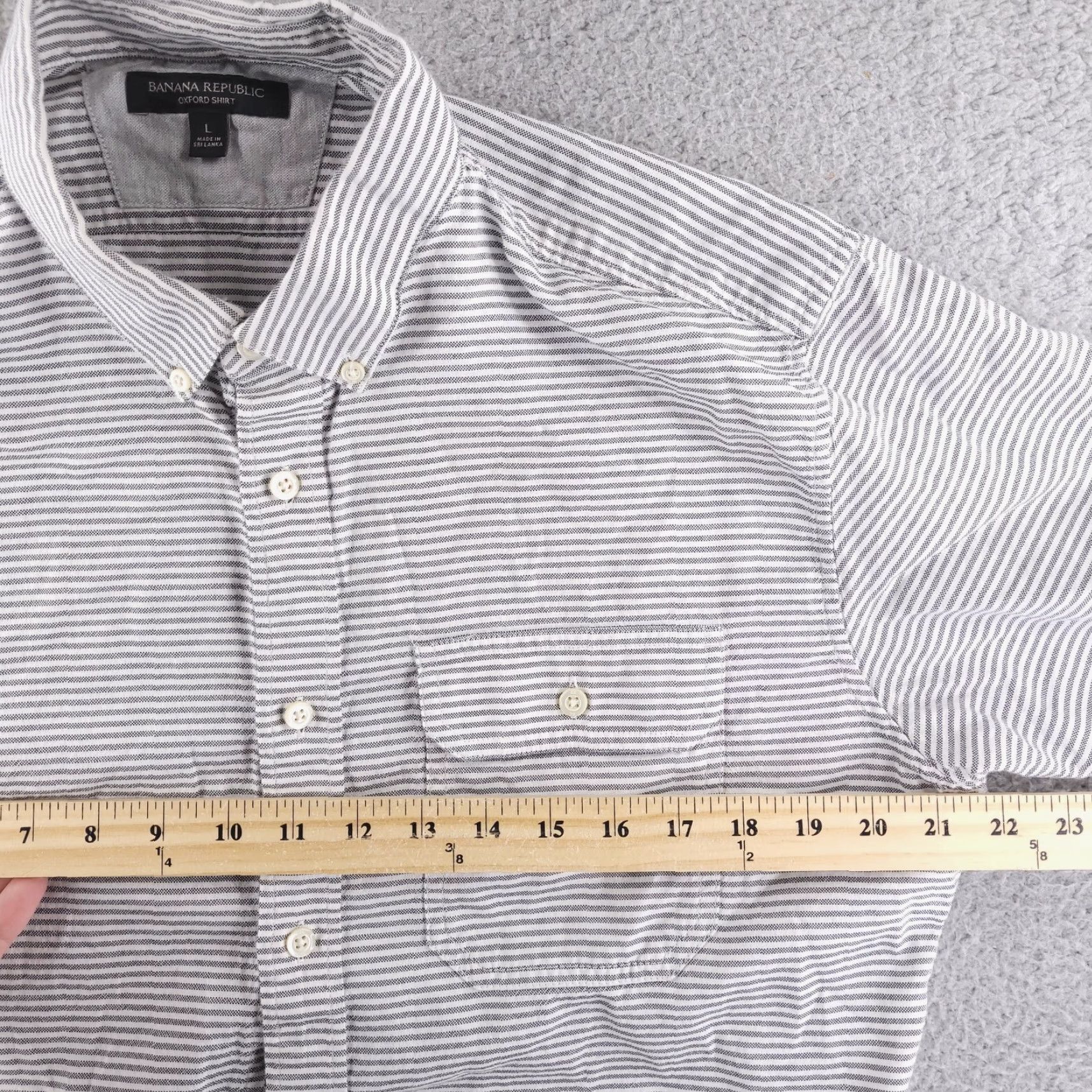 Banana Republic Banana Republic Shirt Mens Large Oxford Short Sleeve Button Stripe Black White L Multicolor Size US L / EU 52-54 / 3 - 5 Thumbnail
