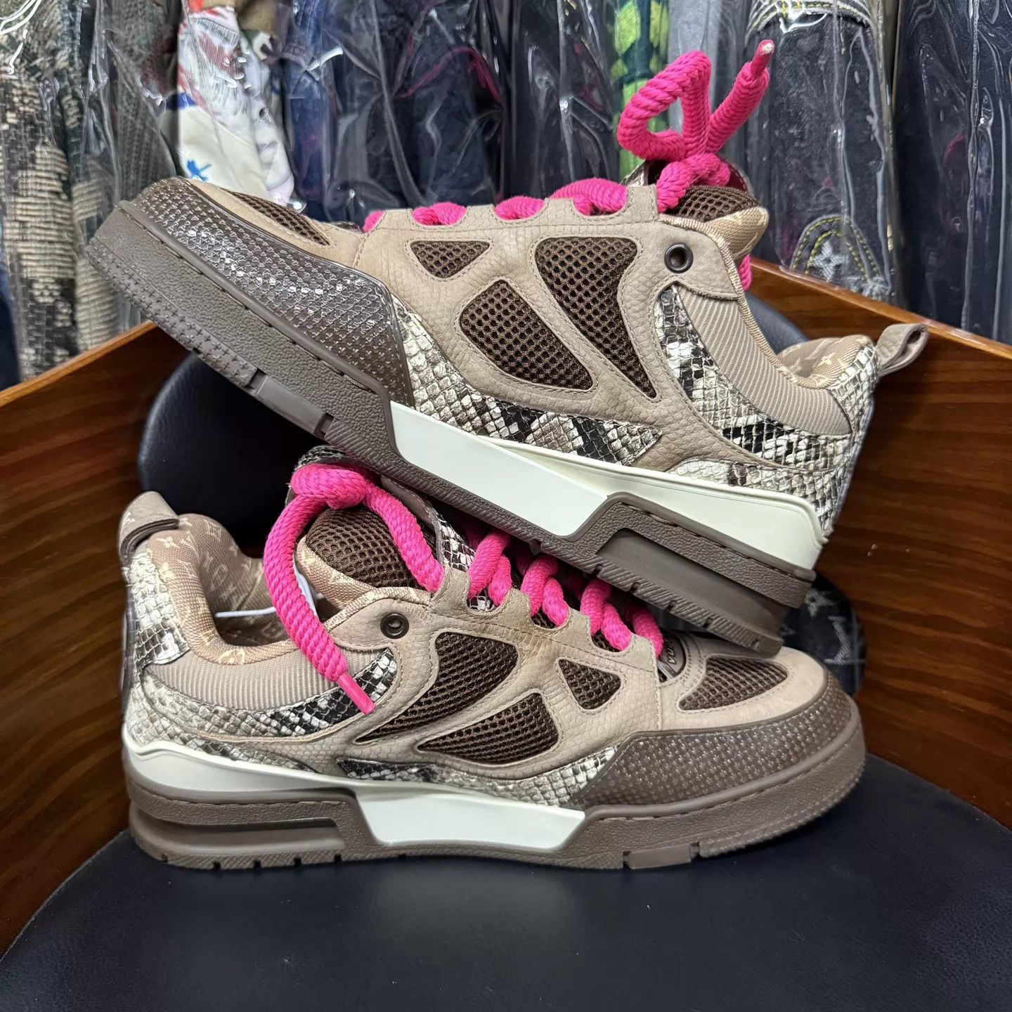 Louis Vuitton LV Skate Mocha Brown Snakeskin US 8 Worn Once Size US 8 / EU 41 - 7 Thumbnail