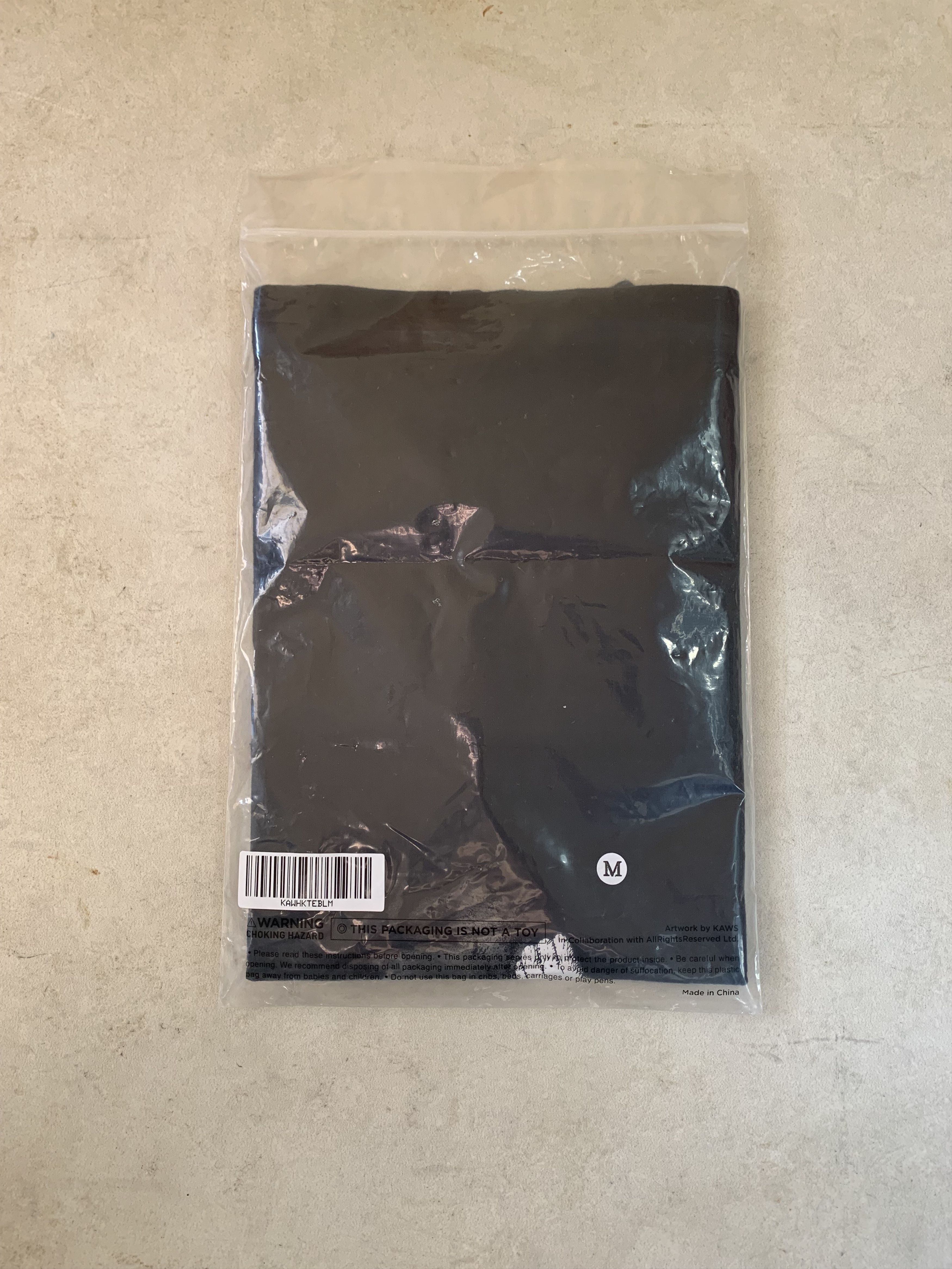 Kaws Kaws Holiday Hong Kong T-Shirt Size US S / EU 44-46 / 1 - 2 Thumbnail