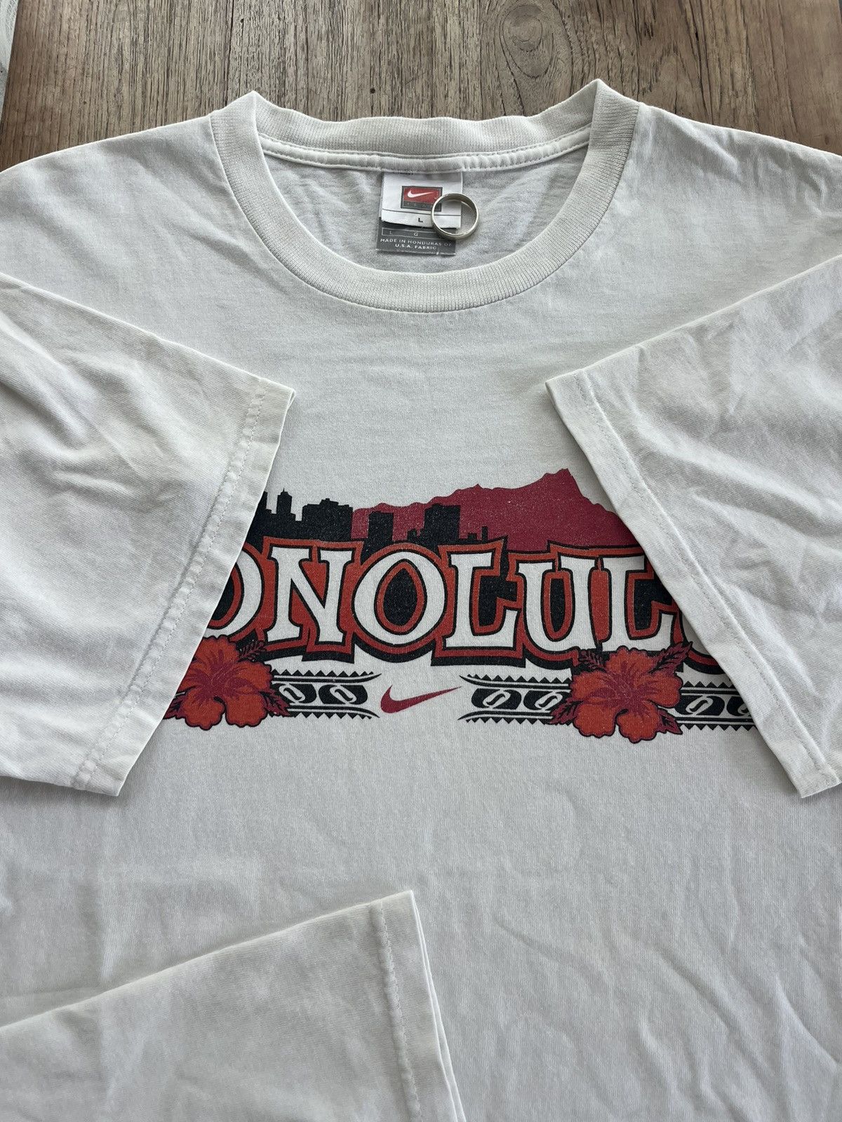 Nike × Vintage Vintage NIKE Honolulu Collection Marathon 00’s Tshirt Size US L / EU 52-54 / 3 - 6 Thumbnail