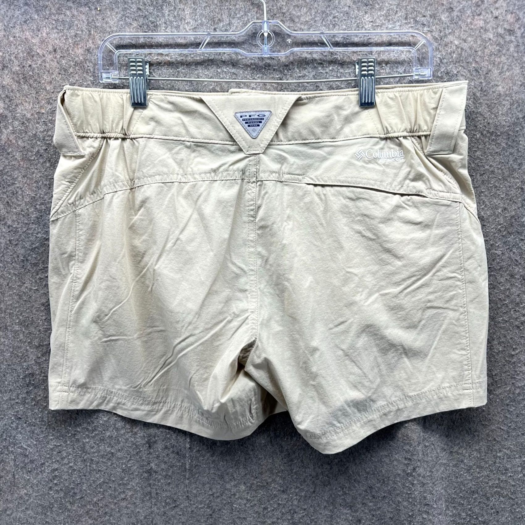 Vintage Columbia Shorts Womens 10 Khaki Chino Tan Beige Stretch Outdoors PFG Hiking Navy? Size 32" / US 10 / IT 46 - 2 Thumbnail