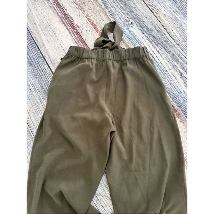 Lululemon Lululemon Pleated Wide Leg Noir Pant in Dark Olive Green Size 30" / US 8 / IT 44 - 4 Thumbnail