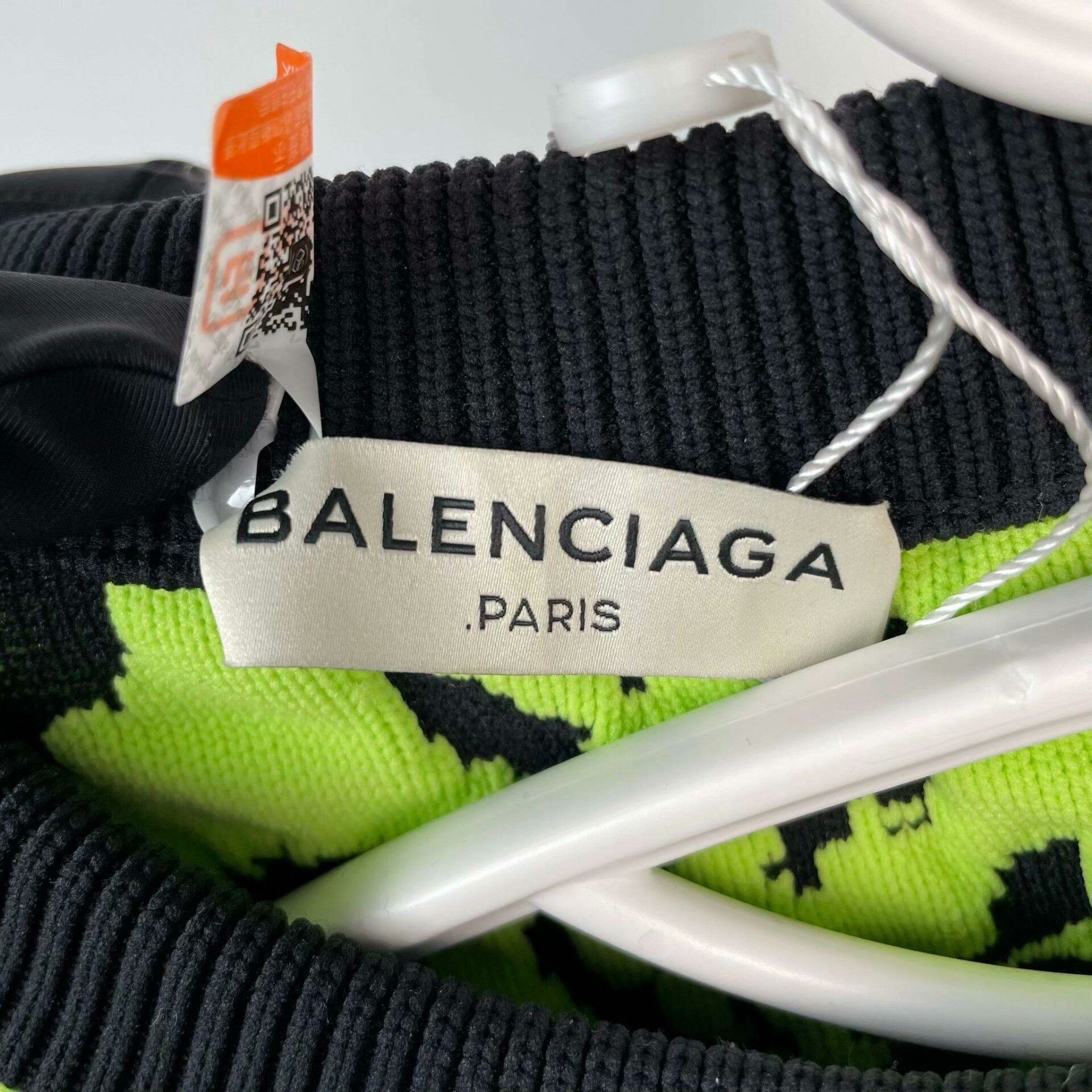 Au Courant Paris balenciaga yellow knit sweater Size US M / EU 48-50 / 2 - 3 Thumbnail