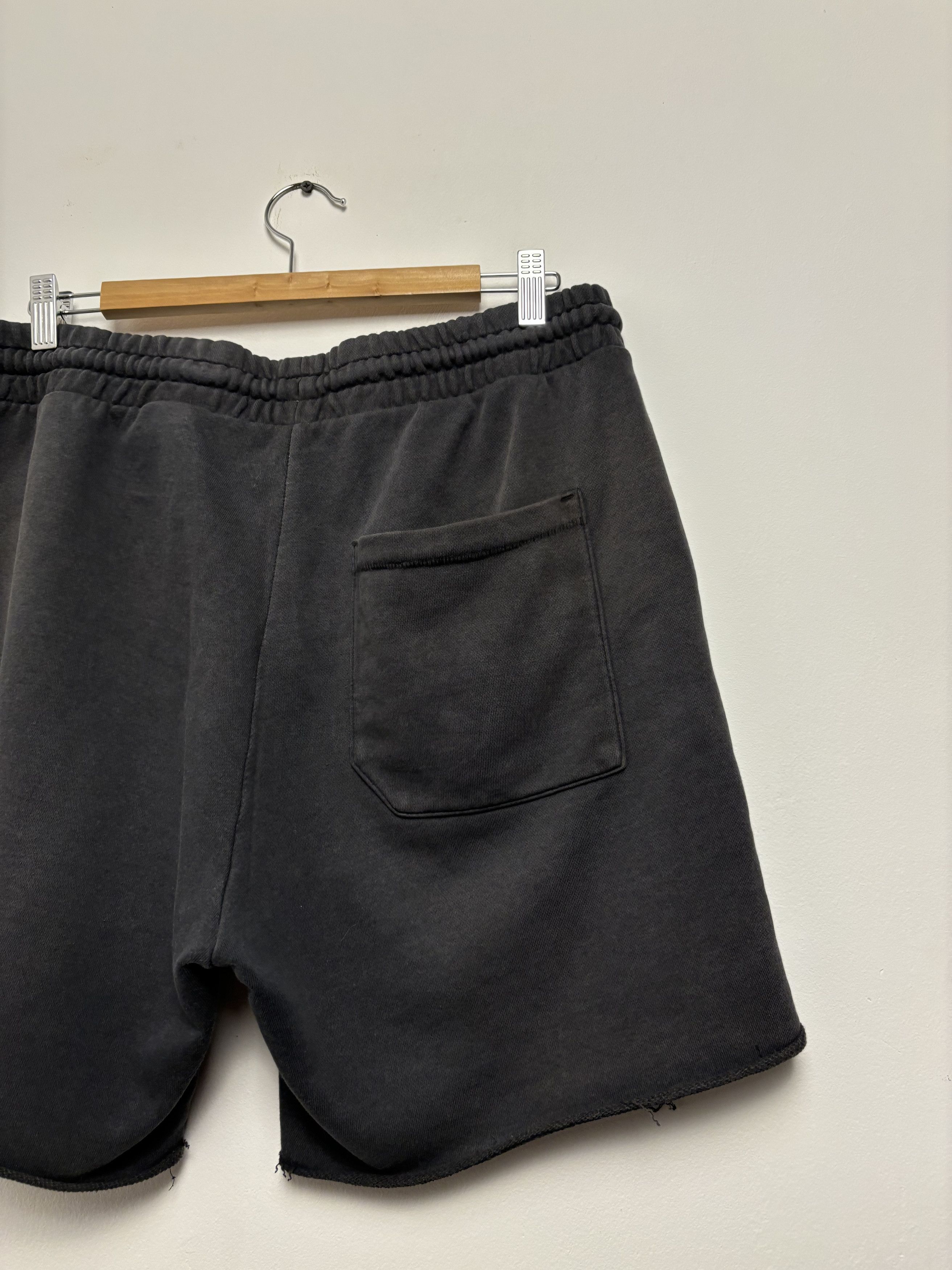 Vintage Faded Distressed Cotton Shorts Size US 32 / EU 48 - 7 Thumbnail