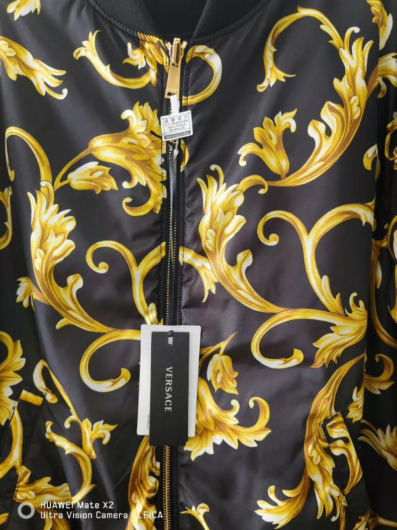 Versace Versace The black and gold series wears thin cotton clothe Size US XL / EU 56 / 4 - 2 Thumbnail