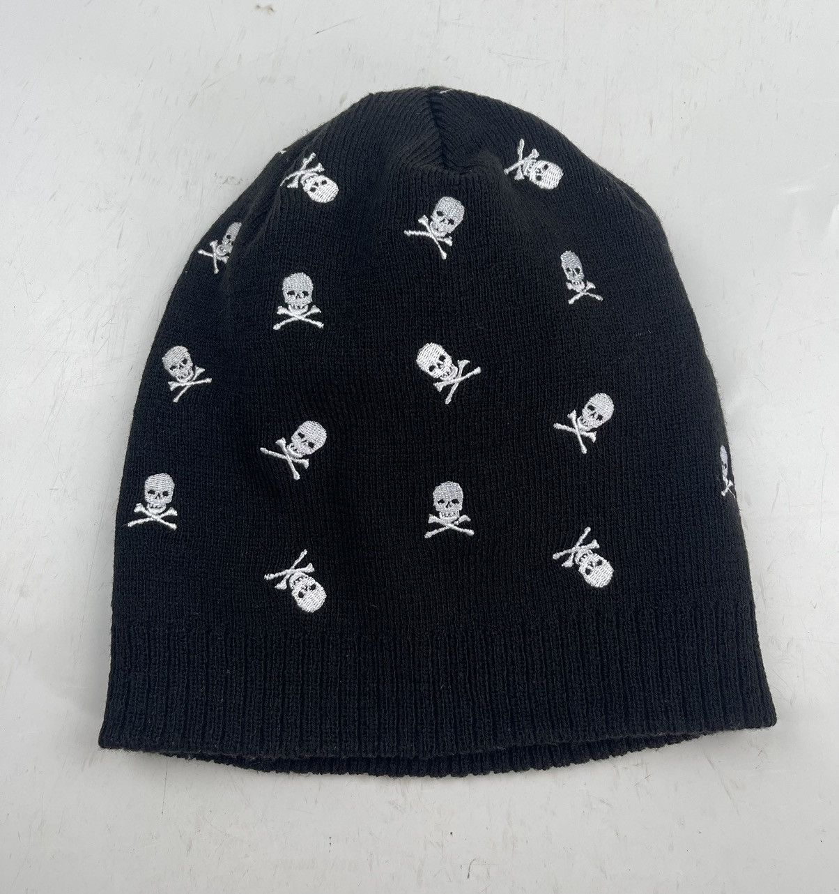 Seditionaries multiple skulls beanie hat tc30 Size ONE SIZE - 2 Thumbnail