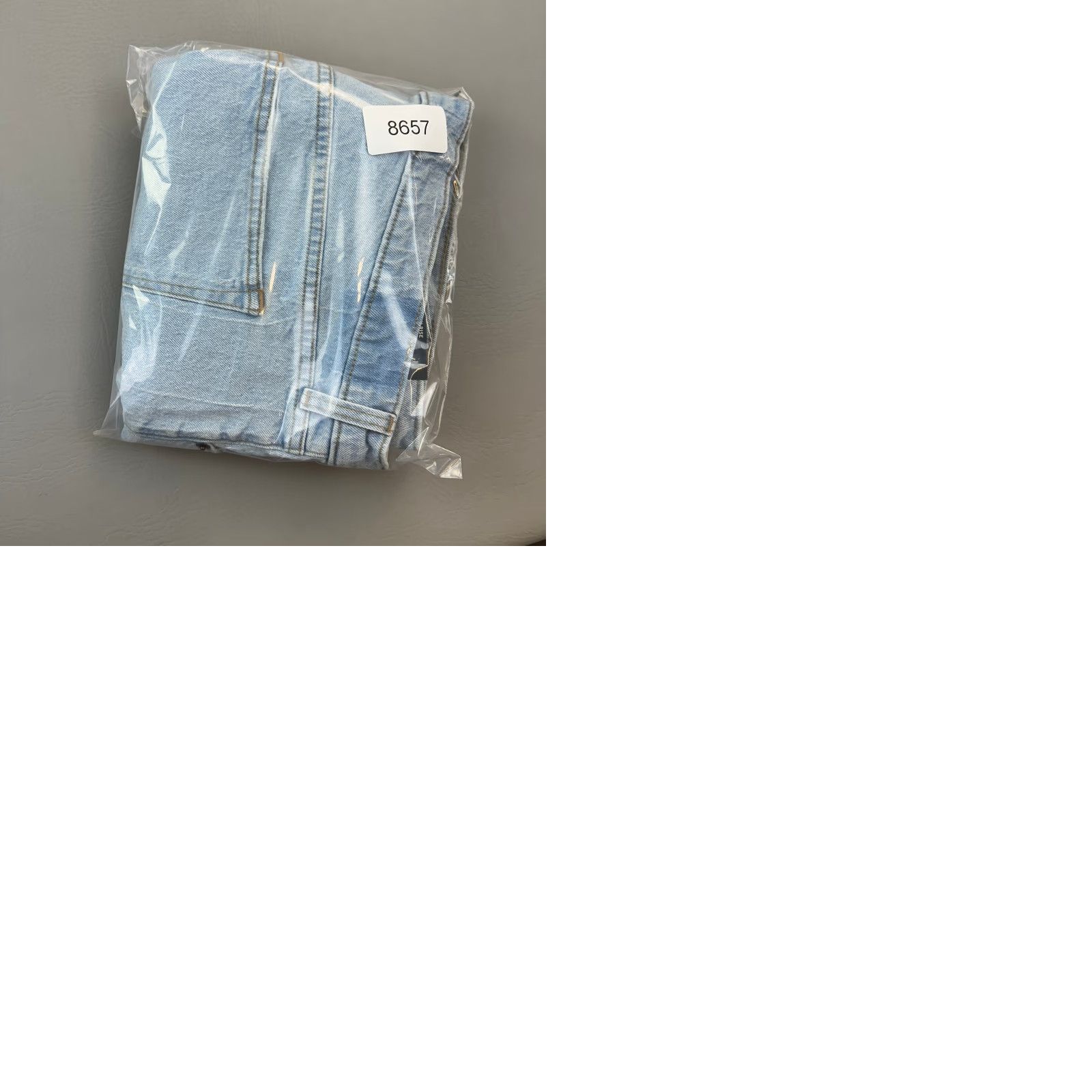 Abercrombie & Fitch Abercrombie & Fitch Shorts Women’s 18 34 Light Wash High Rise Cutoff Curve Love Size 40" / US 18 - 9 Thumbnail