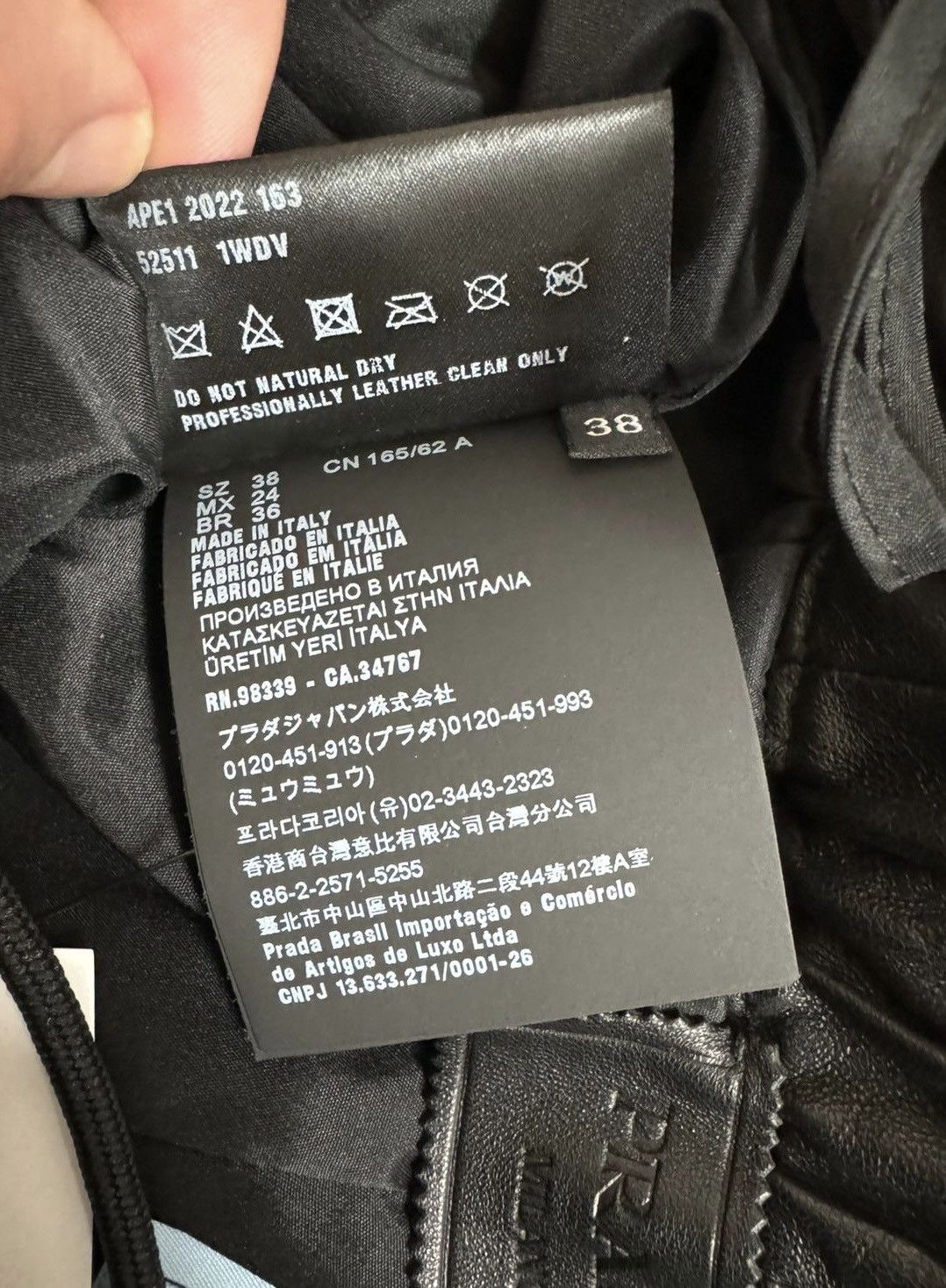 Prada $4.3k Prada Nappa leather joggers Size 26" / US 2 / IT 38 - 10 Thumbnail
